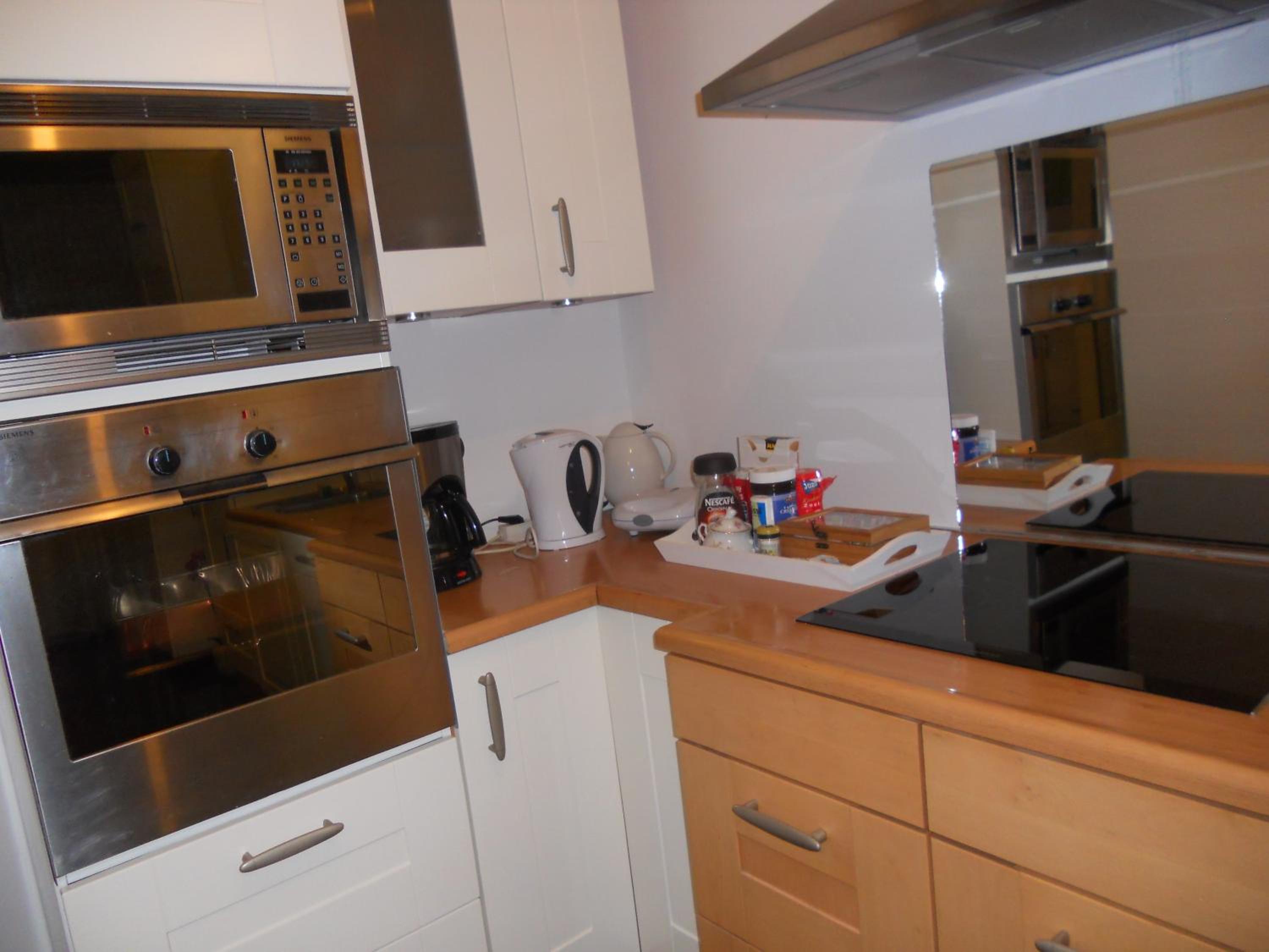 One-Bedroom Apartment - Photo 9