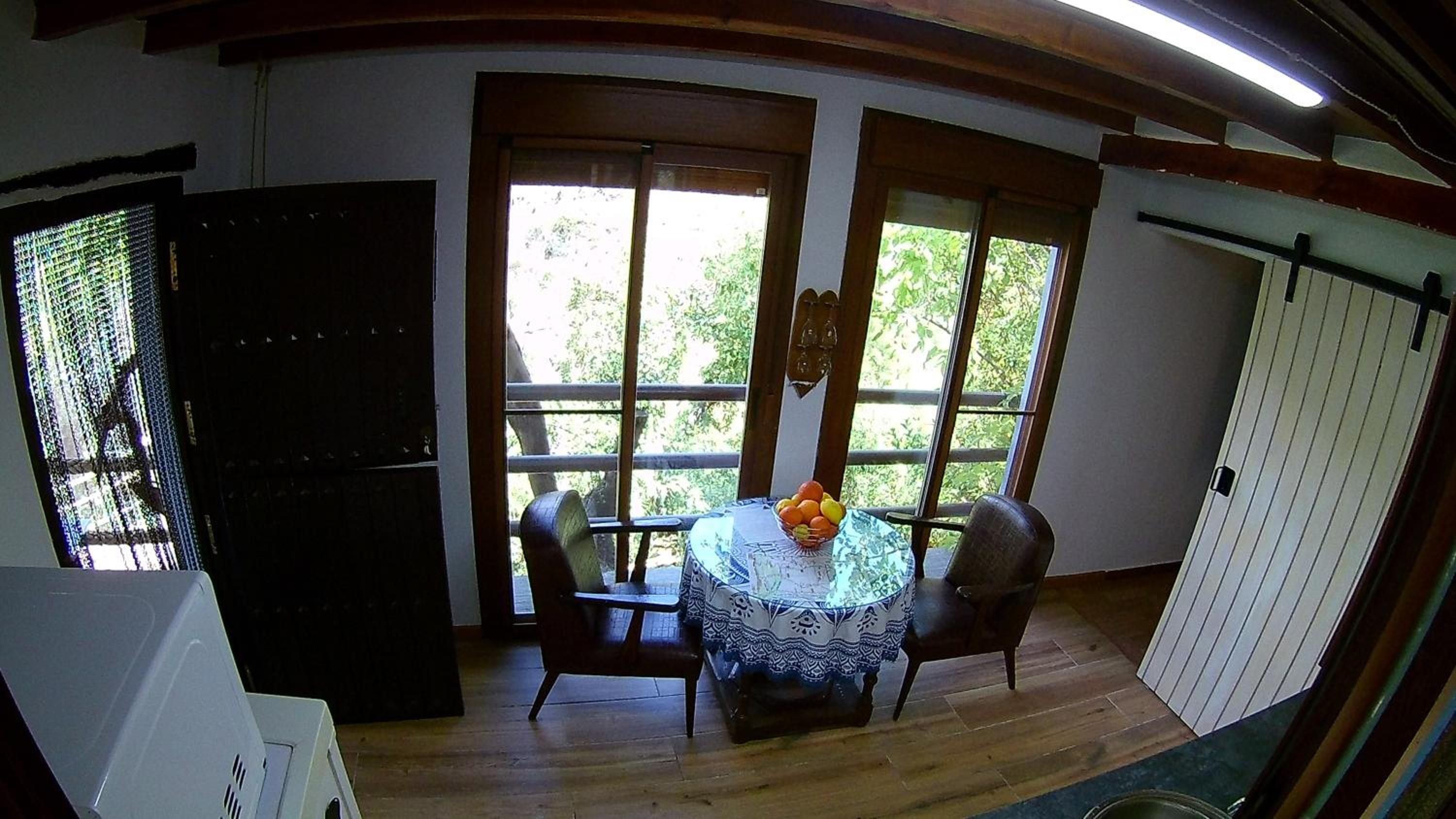 Studio (2 Adults) photo 2