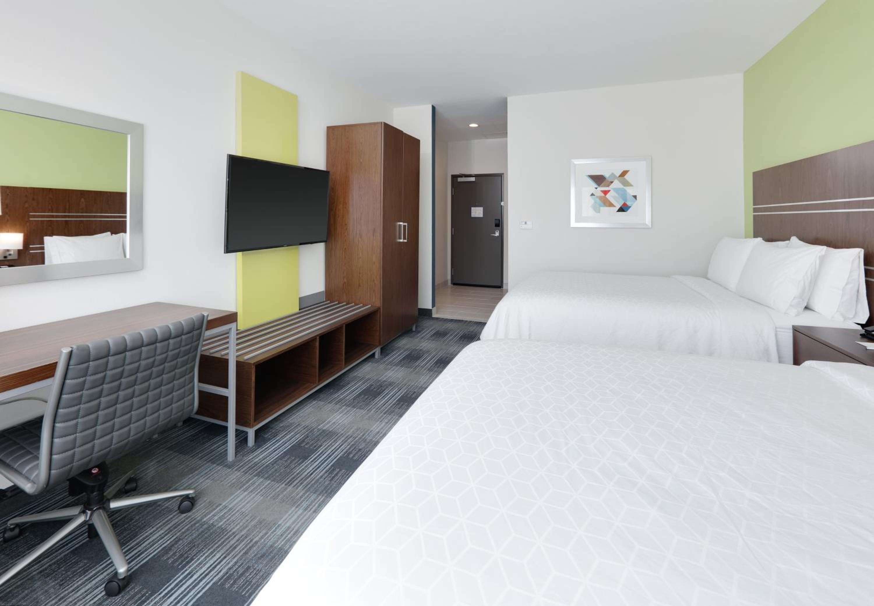 Double Room with Two Double Beds - Hearing Accessible/Non-Smoking  photo 2