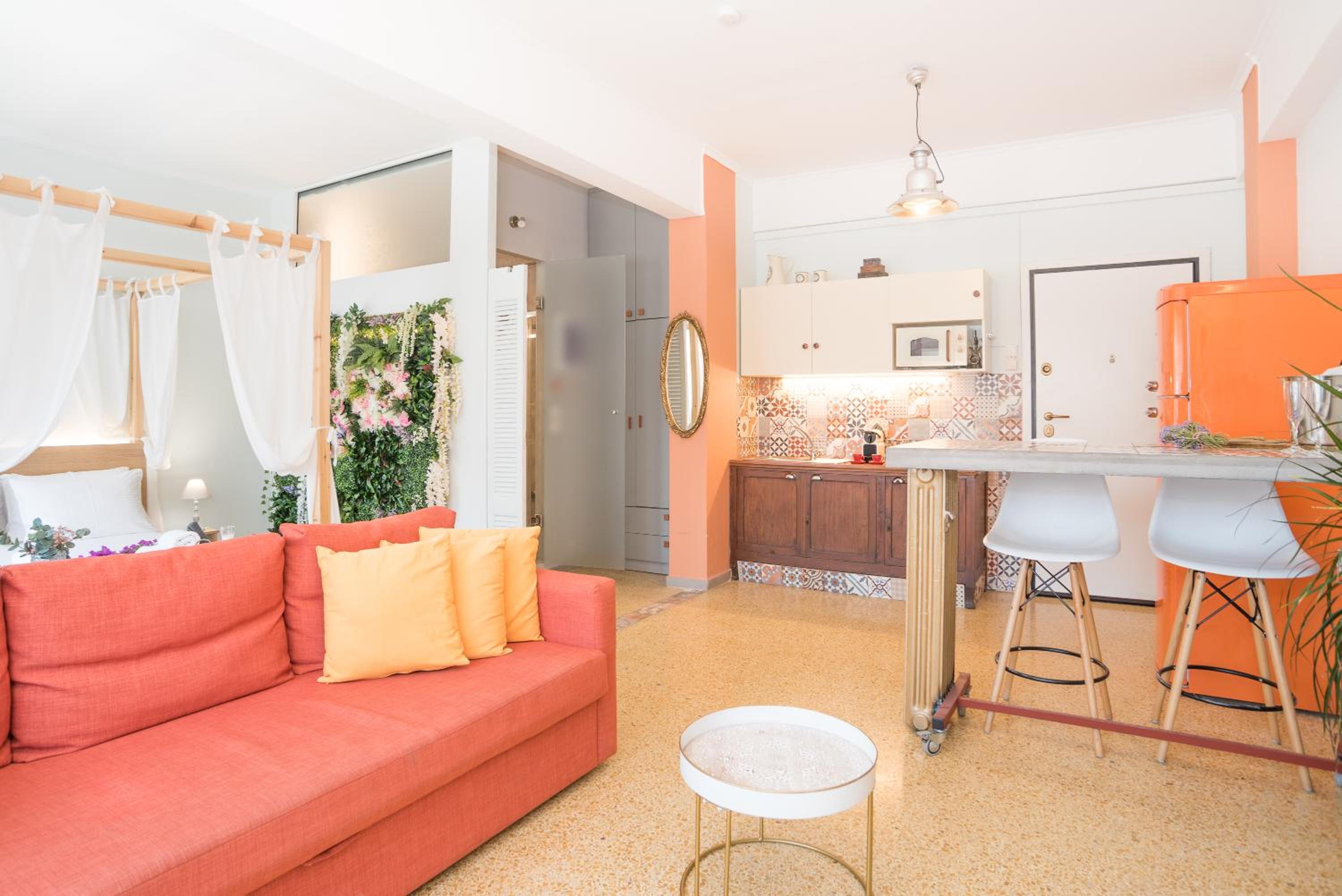 Apartment photo 2