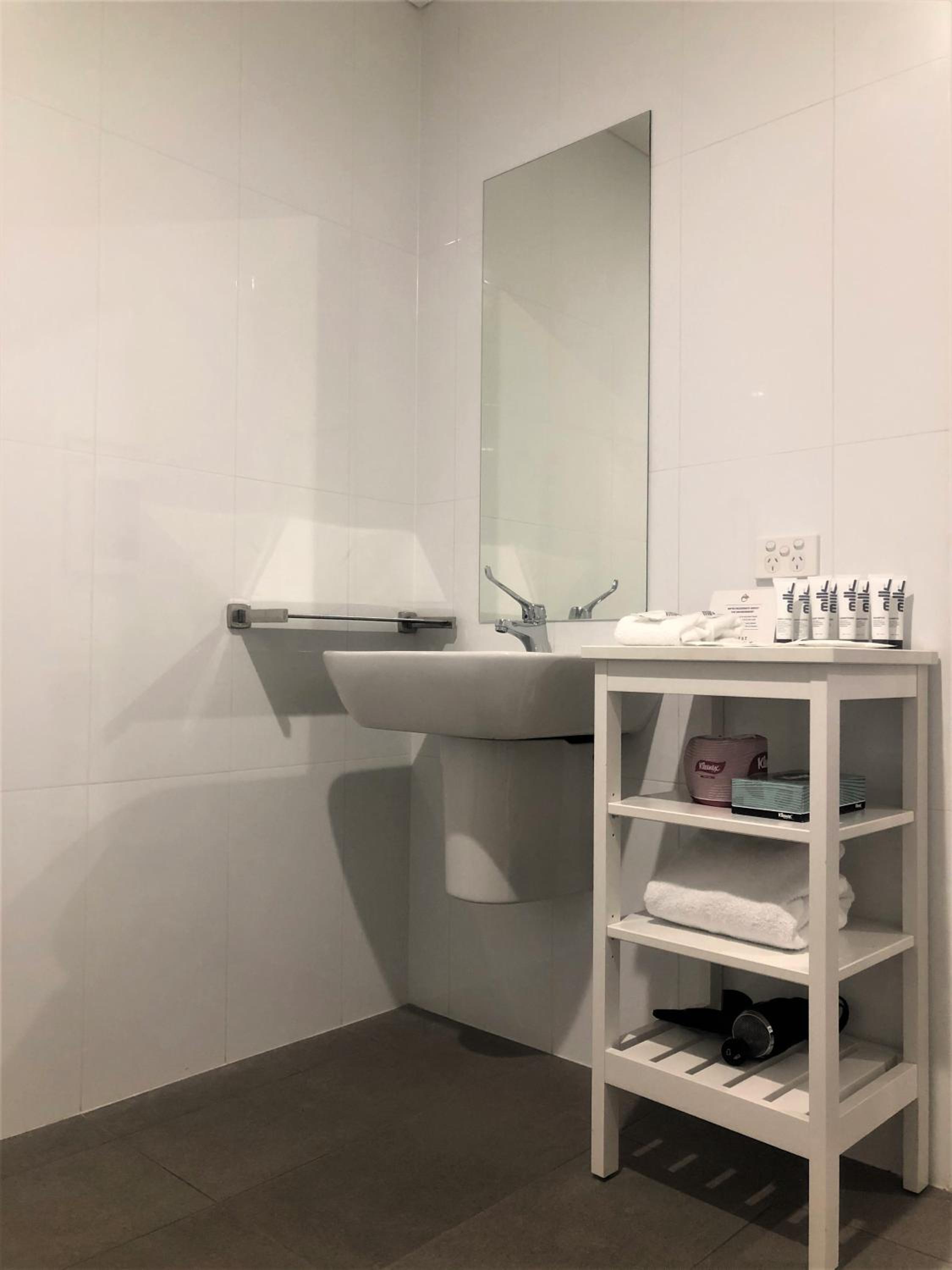Studio Apartment Disability Access thumbnail 5