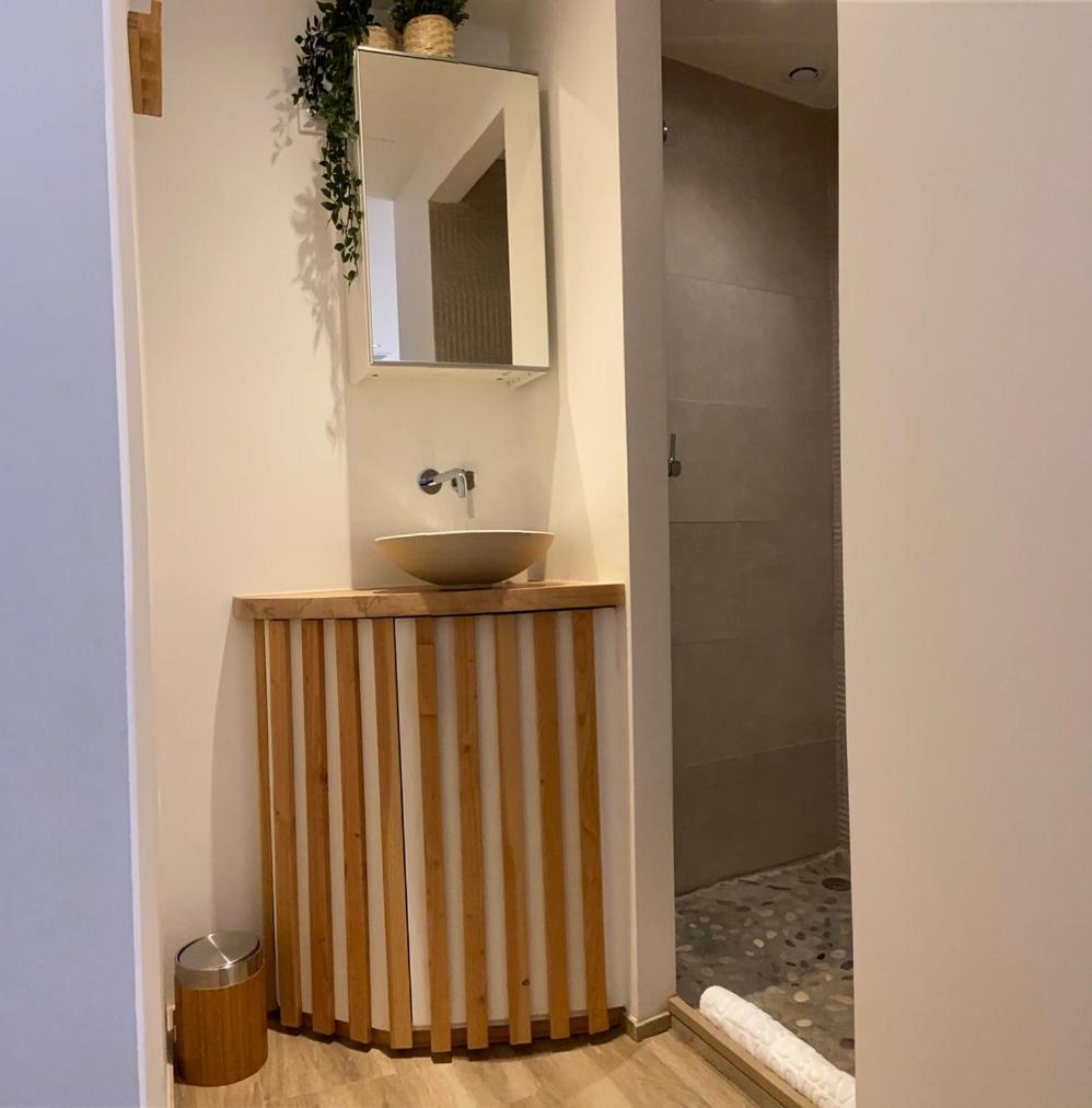 One-Bedroom Apartment - Photo 10