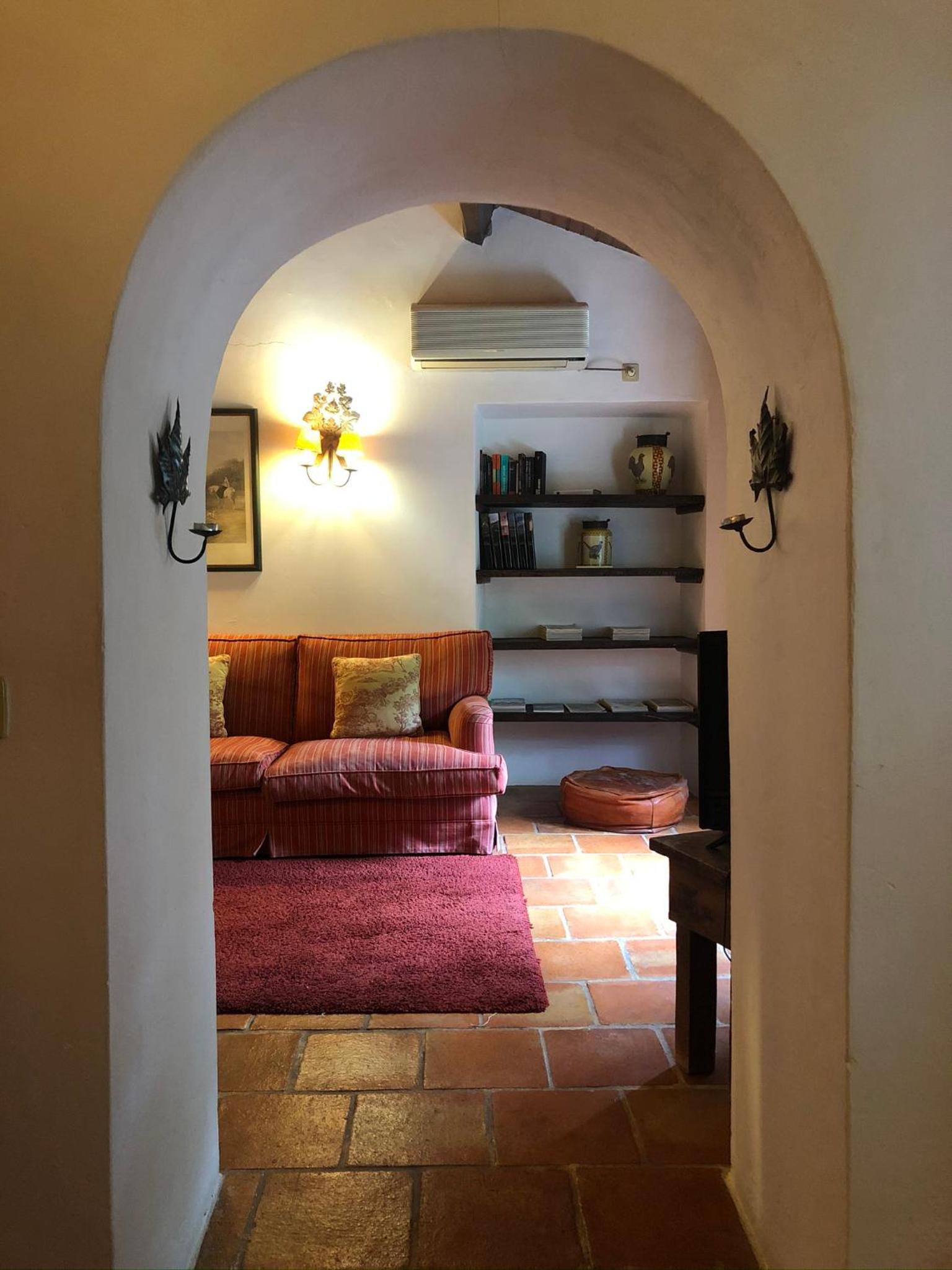 Suite - Photo 7