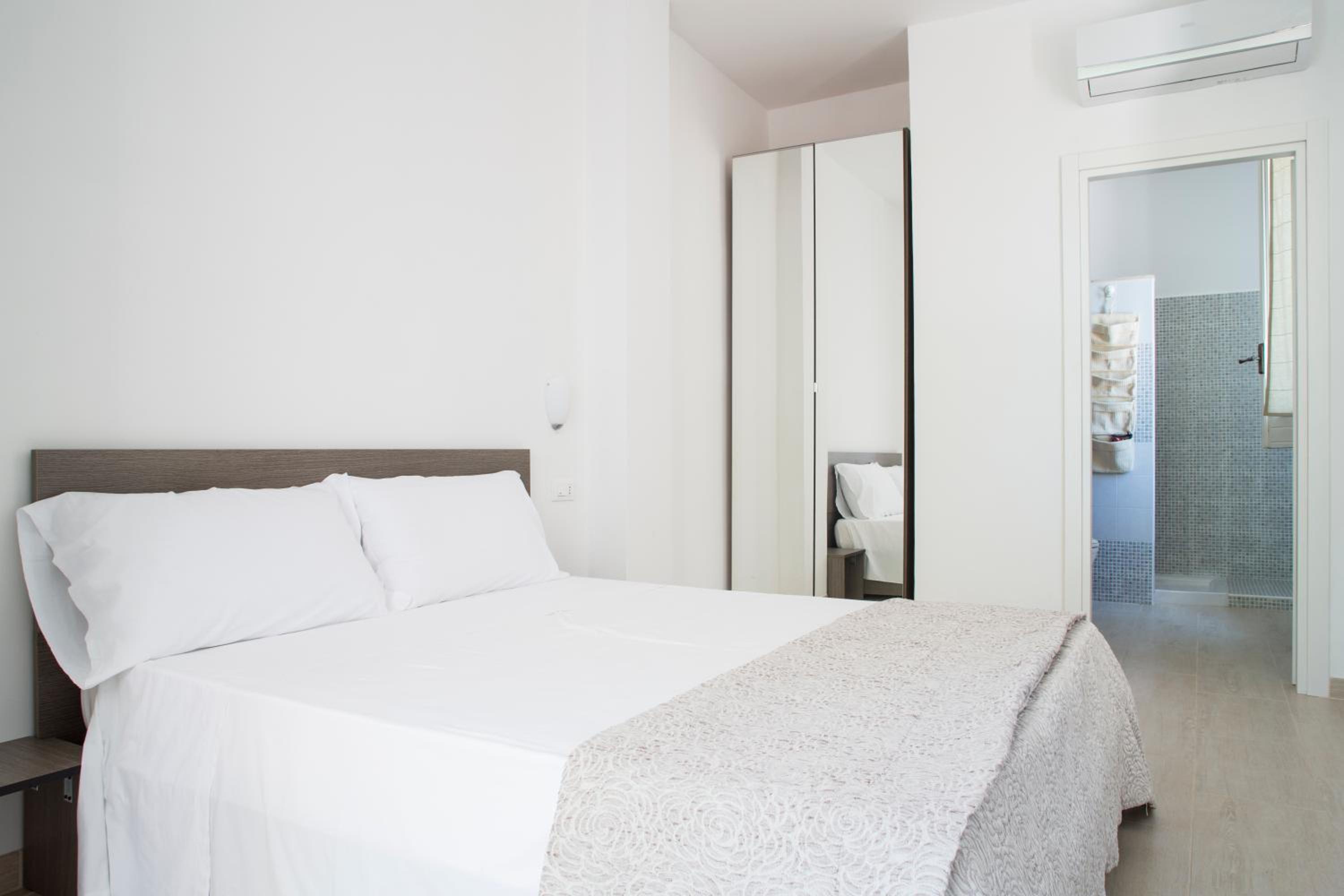Double Room with Shower photo 1