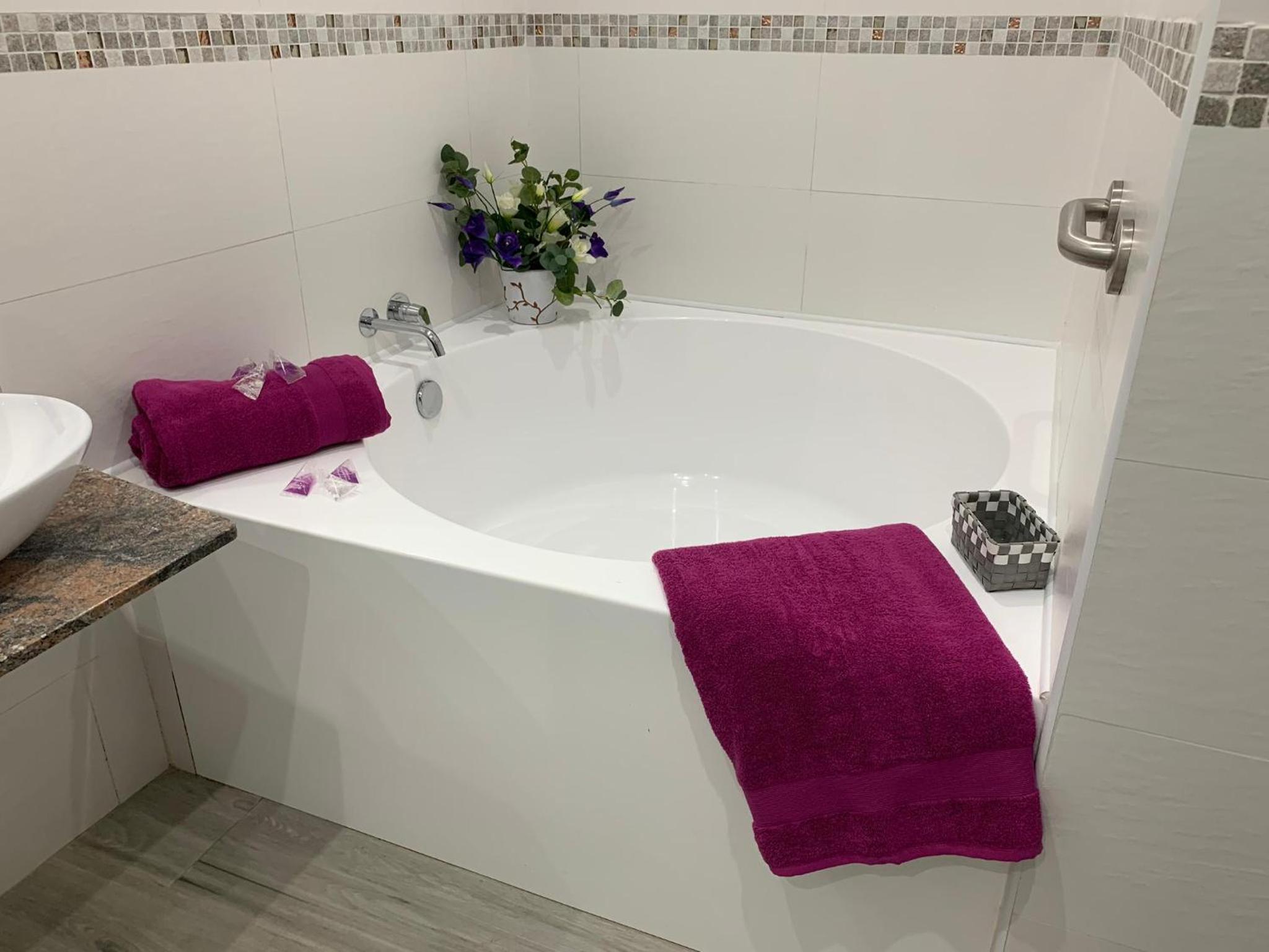 Deluxe Double Room with Shower photo 2
