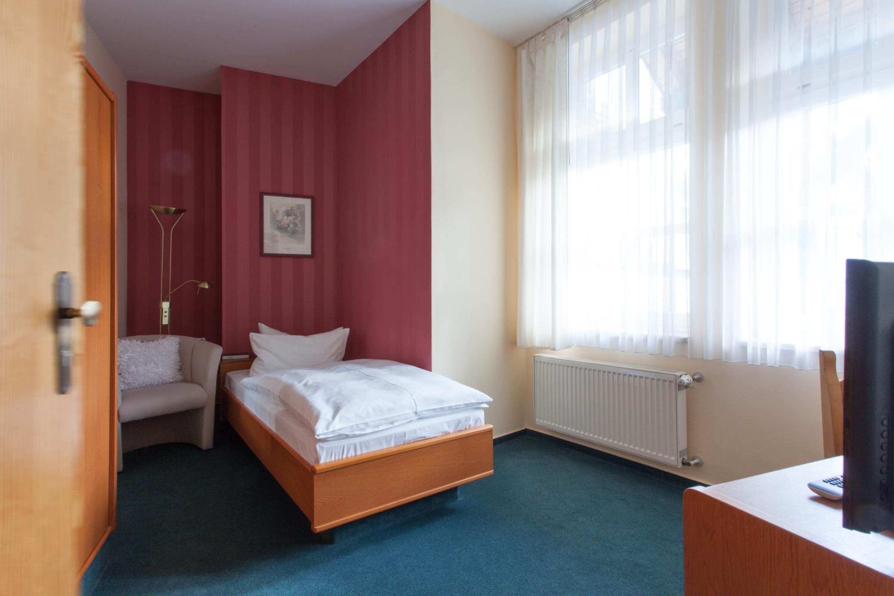 Single Room photo 1