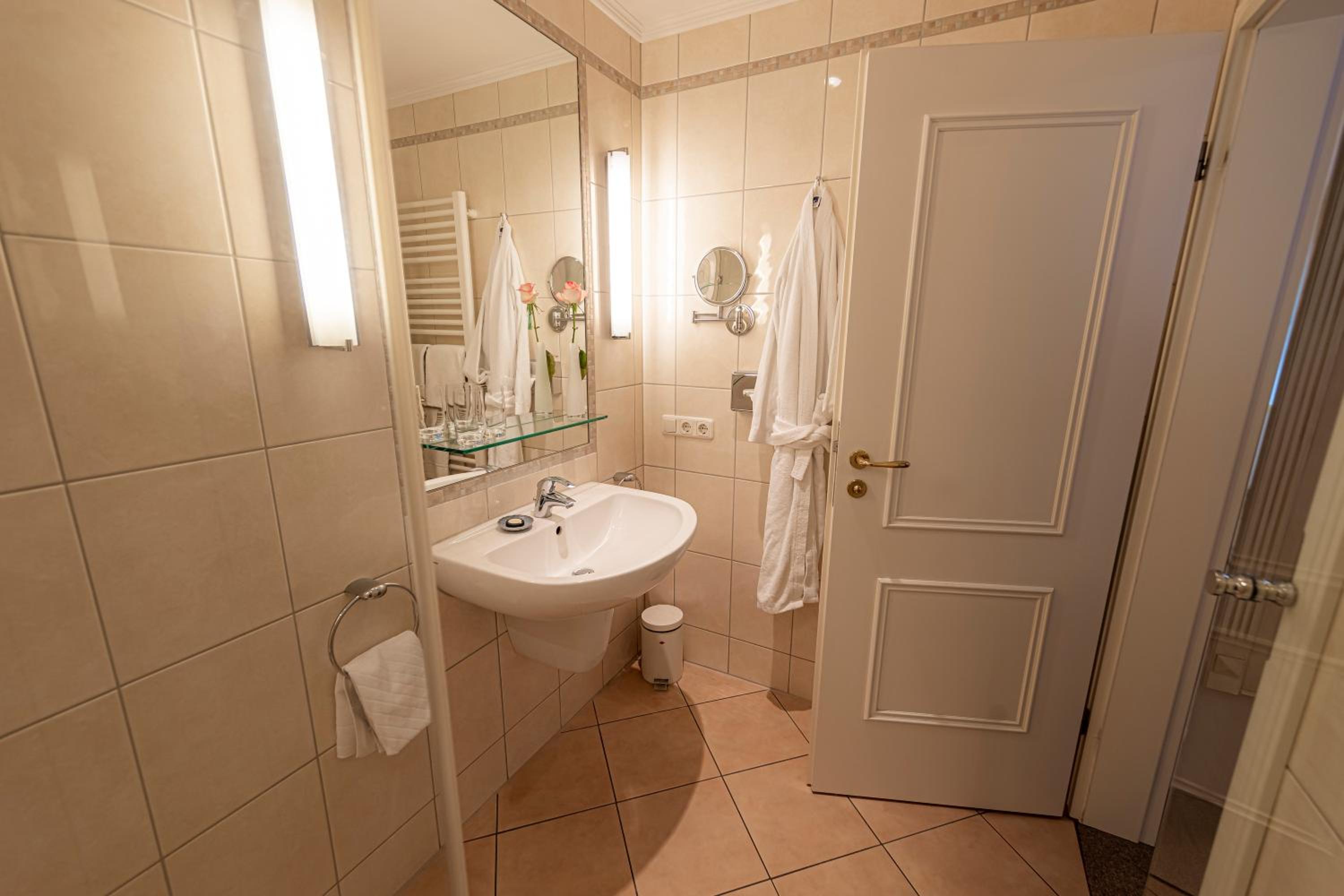 Standard Double Room - 6 photo 2