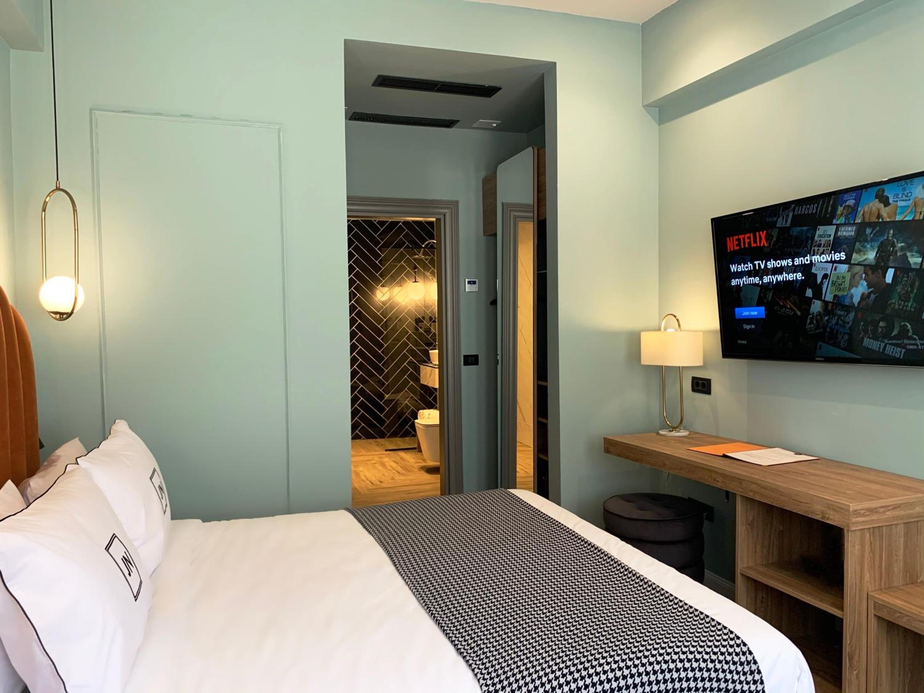 Standard Double Room - Photo 5