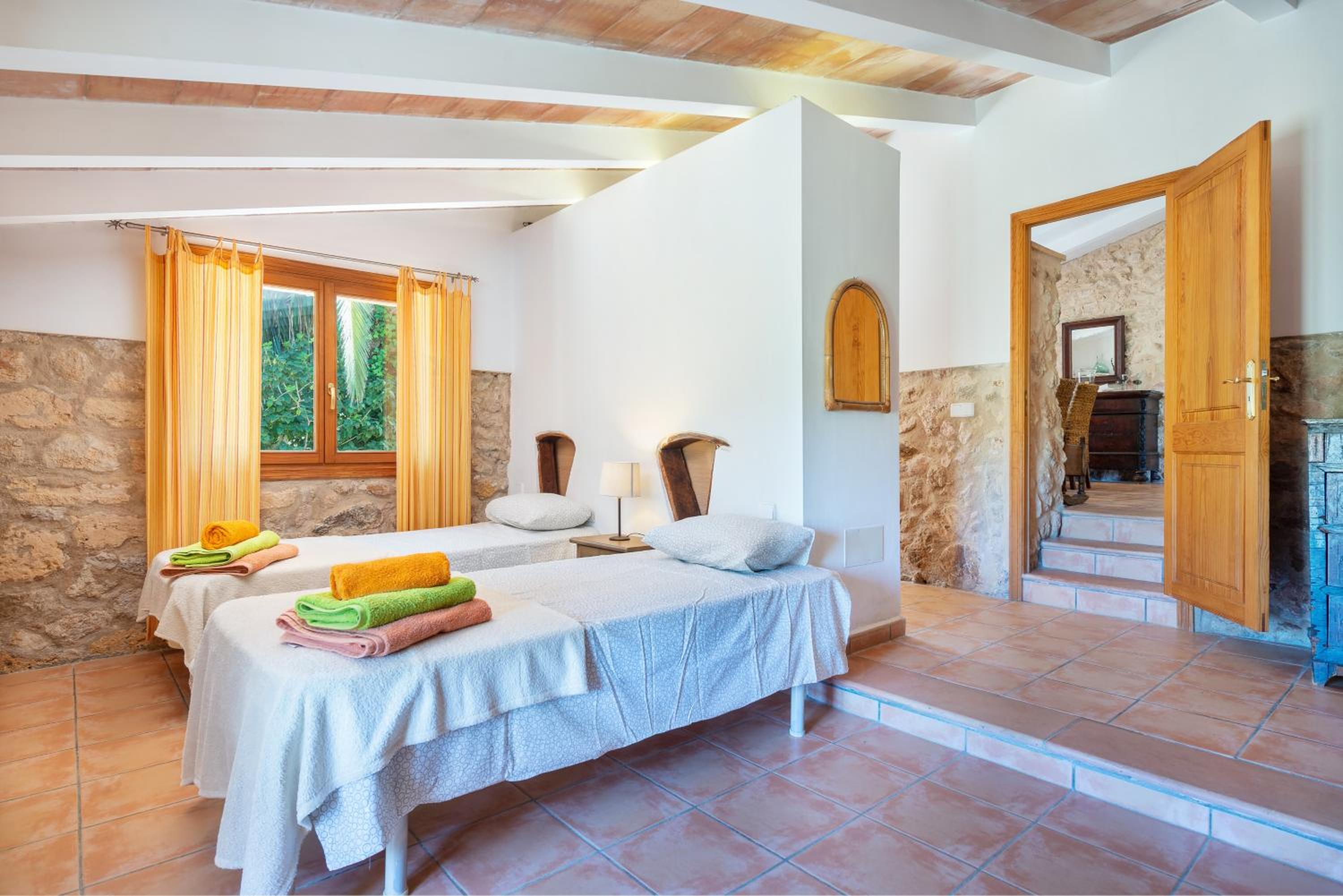Four-Bedroom Villa photo 3