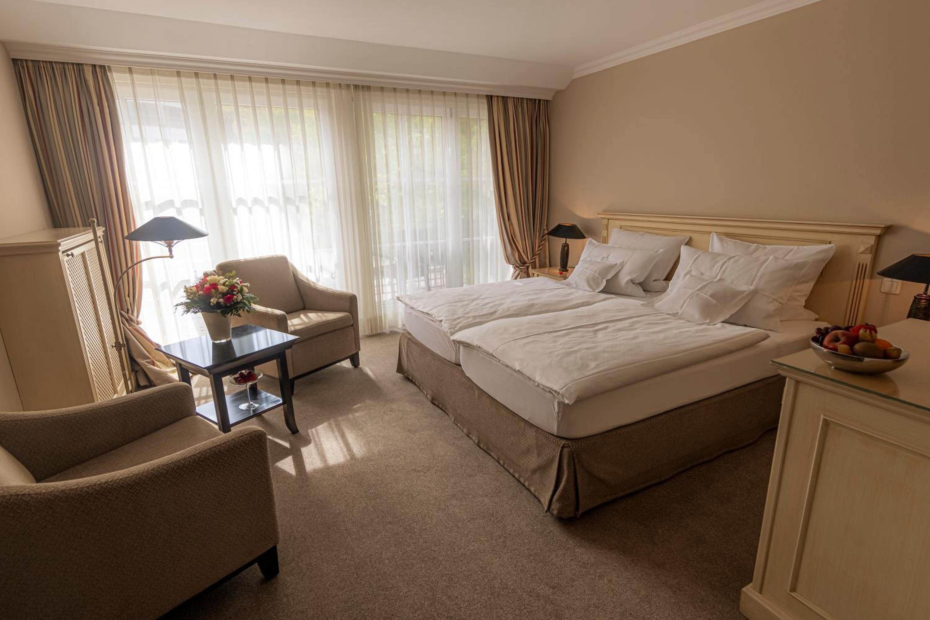 Superior Double Room with Balcony - 12 photo 1