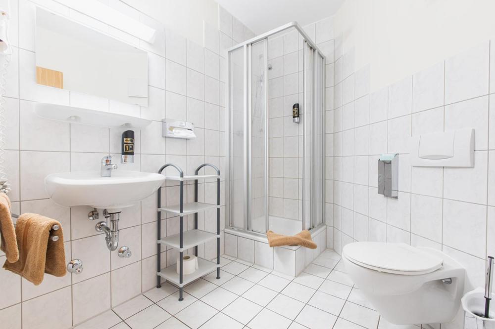 Deluxe Double Room with Balcony photo 2