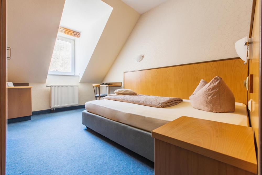 Single Room photo 3