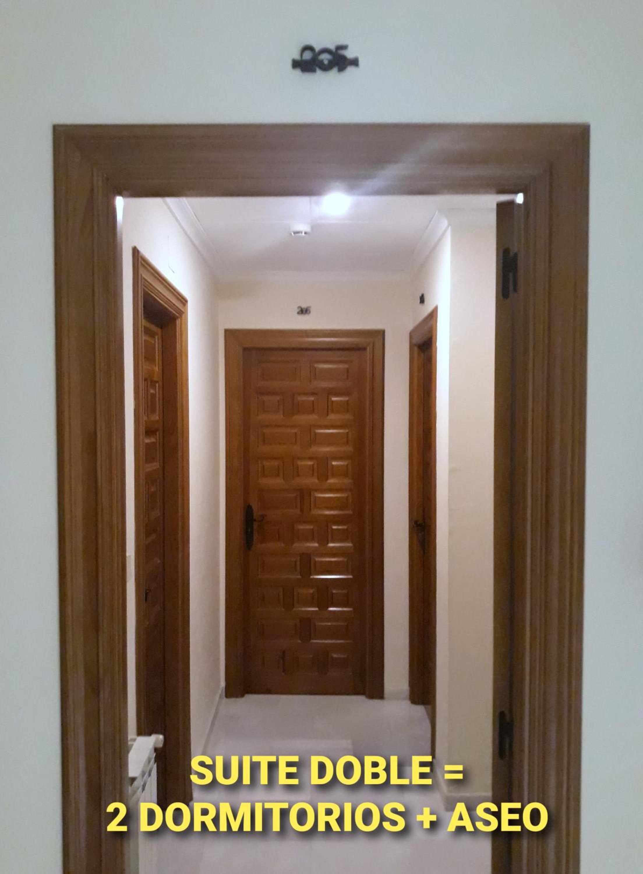 Quadruple Room with Bathroom photo 2