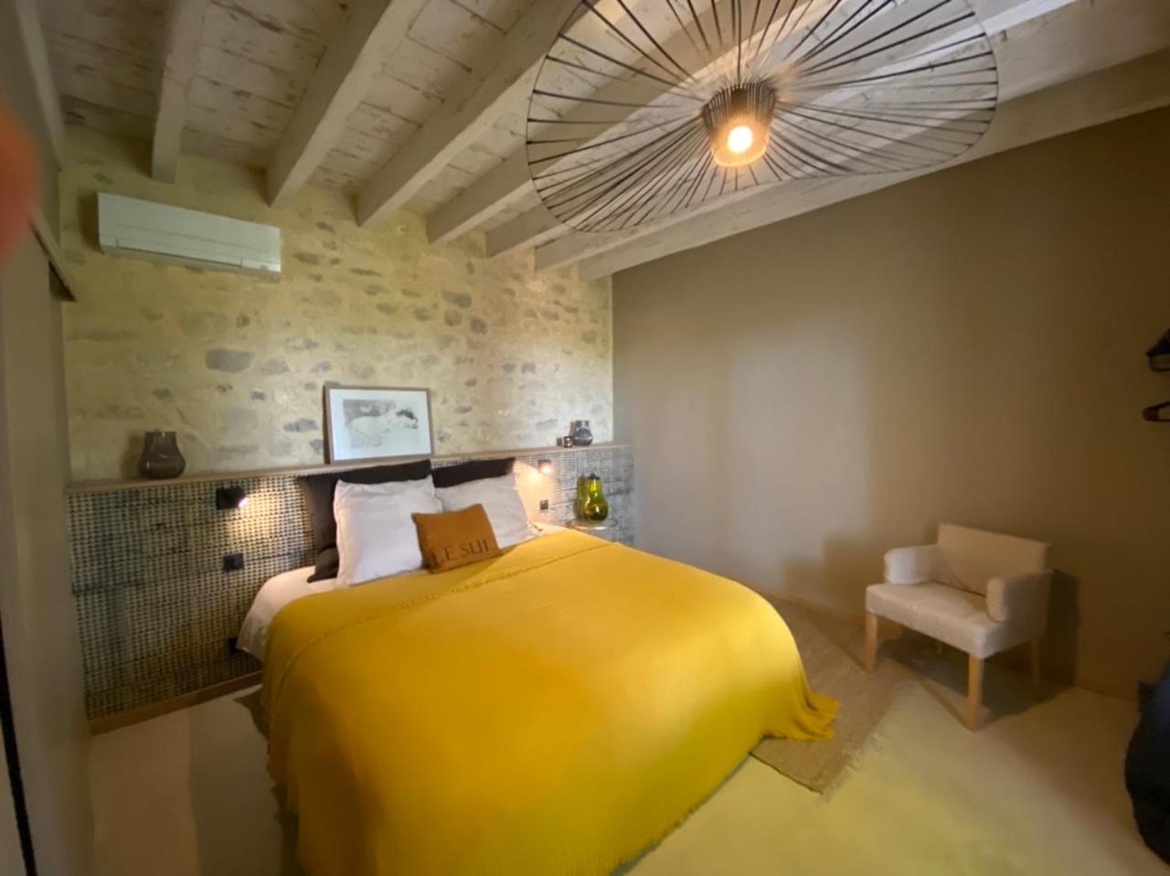 King Room with Pool View photo 2