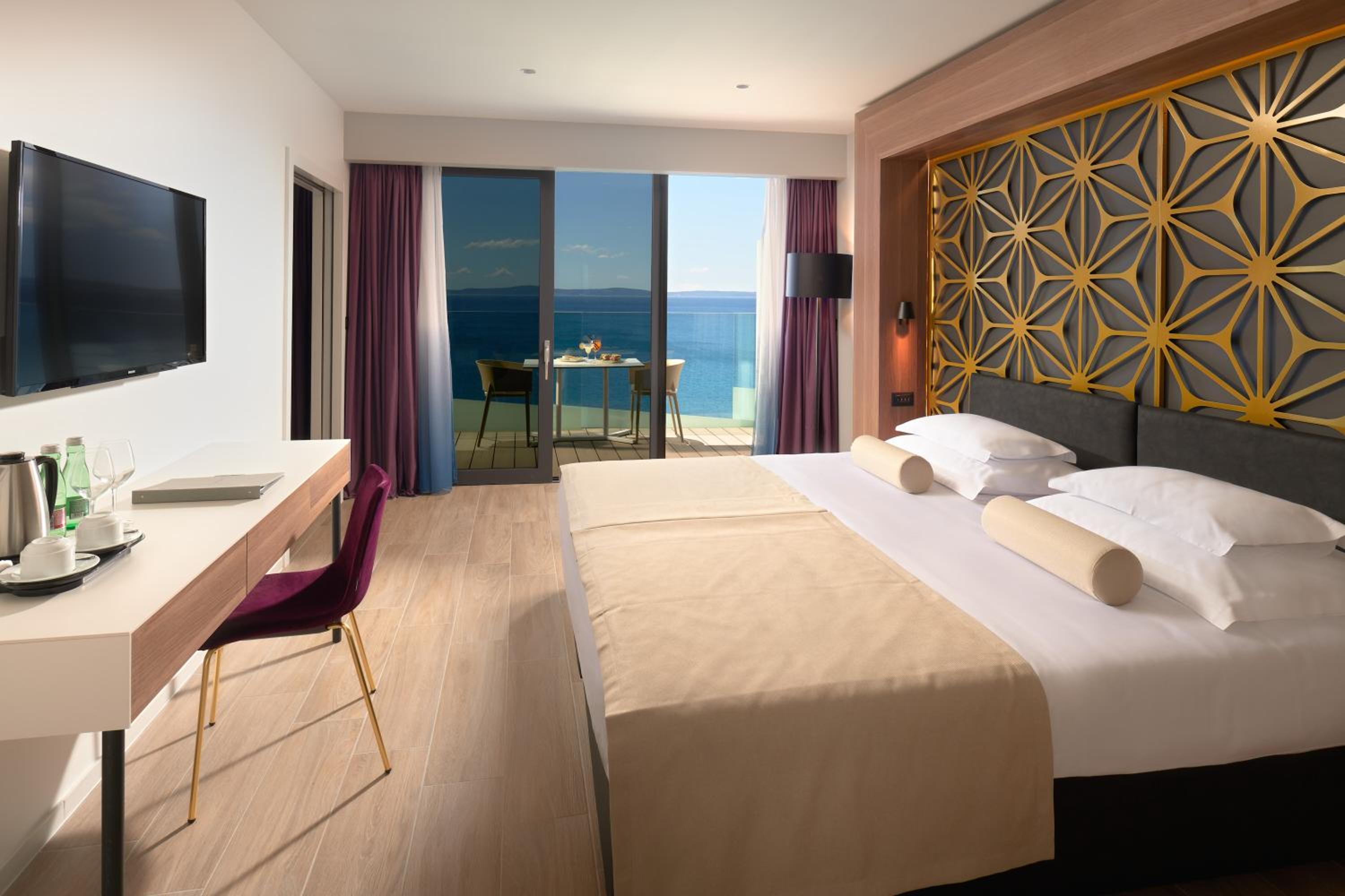 Superior Double or Twin Room with Sea View - Photo 1
