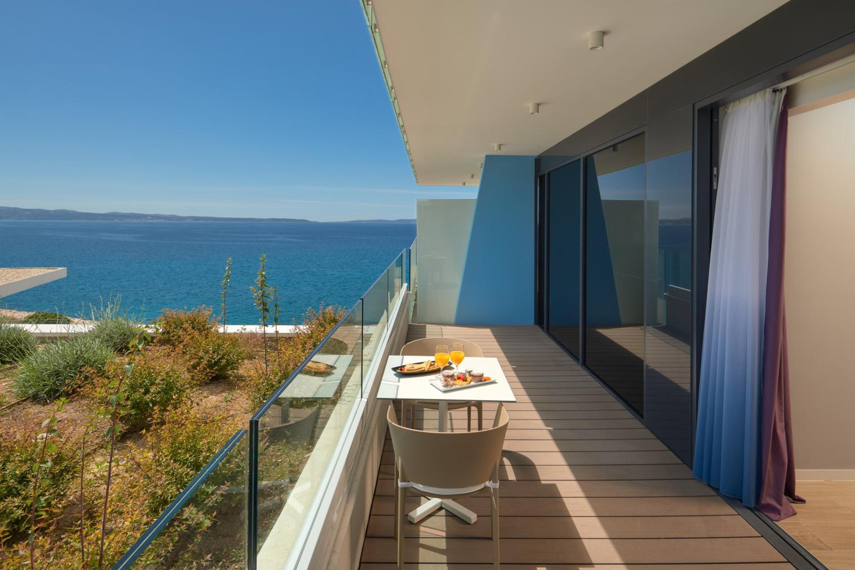 Superior Double or Twin Room with Sea View - Photo 6