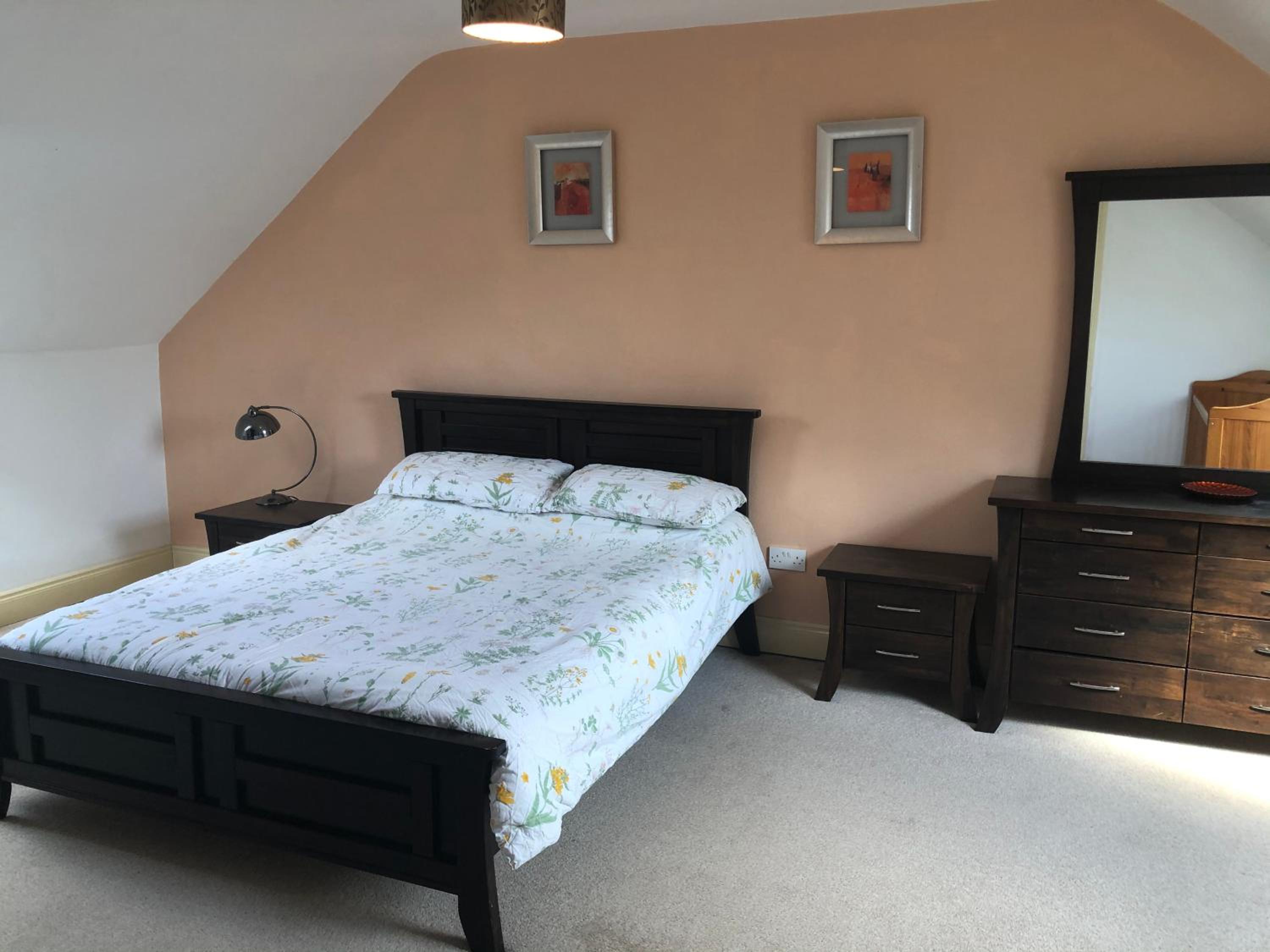 Four-Bedroom House - Photo 27