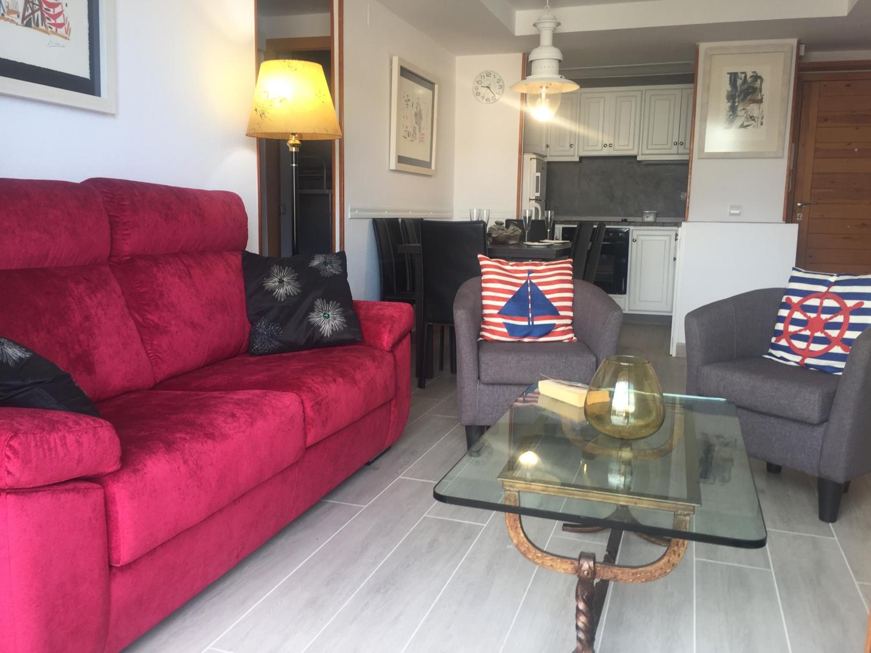 Apartment photo 2