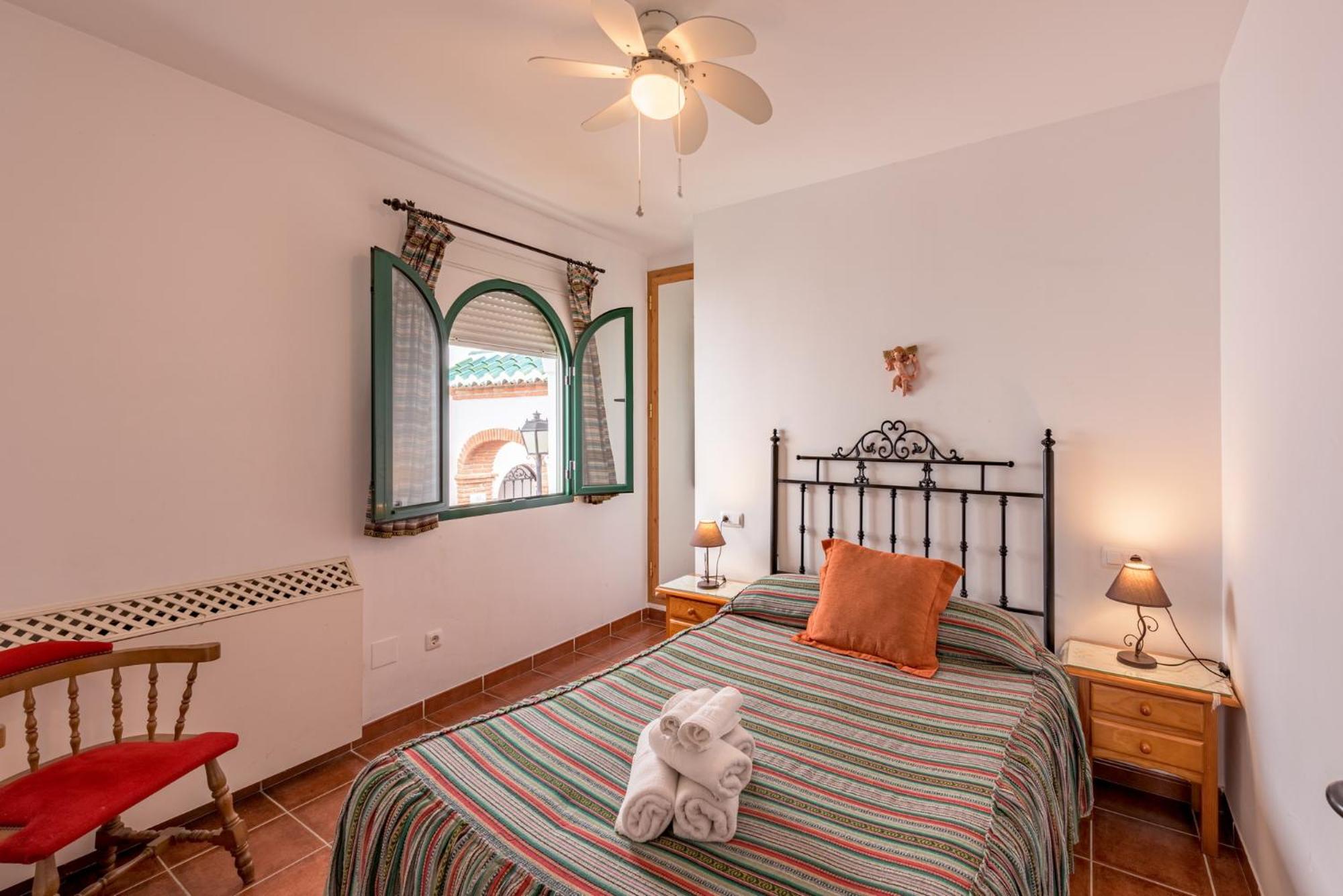 Standard One-Bedroom Apartment (2-3 Adults) photo 2