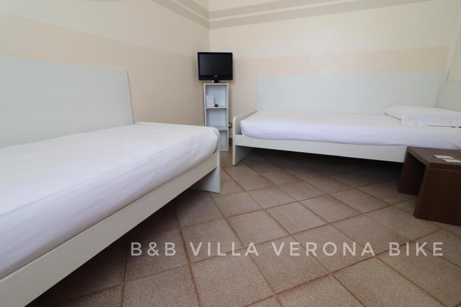 Family Room with Private Bathroom - Photo 7