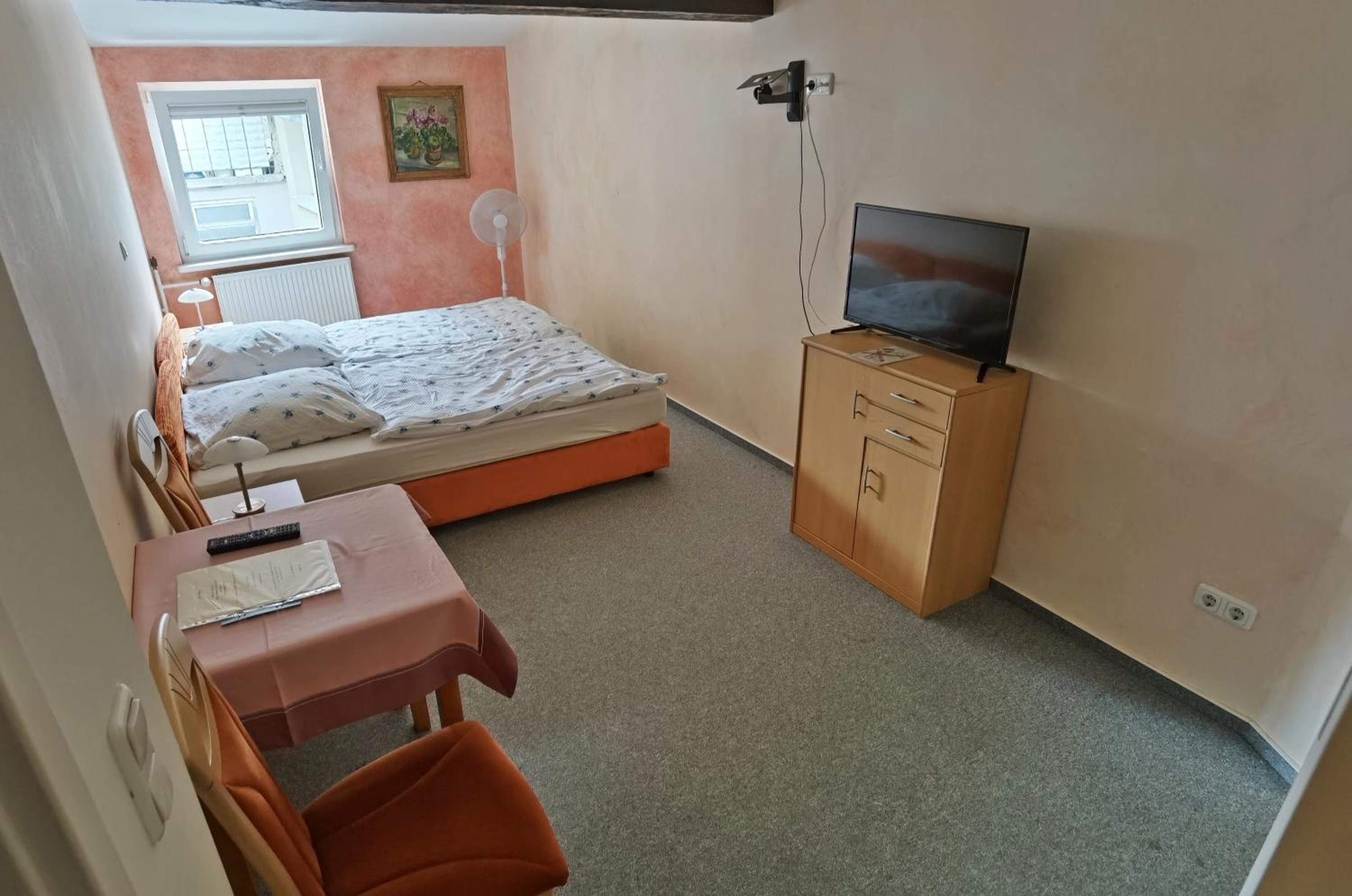Large Double Room photo 2