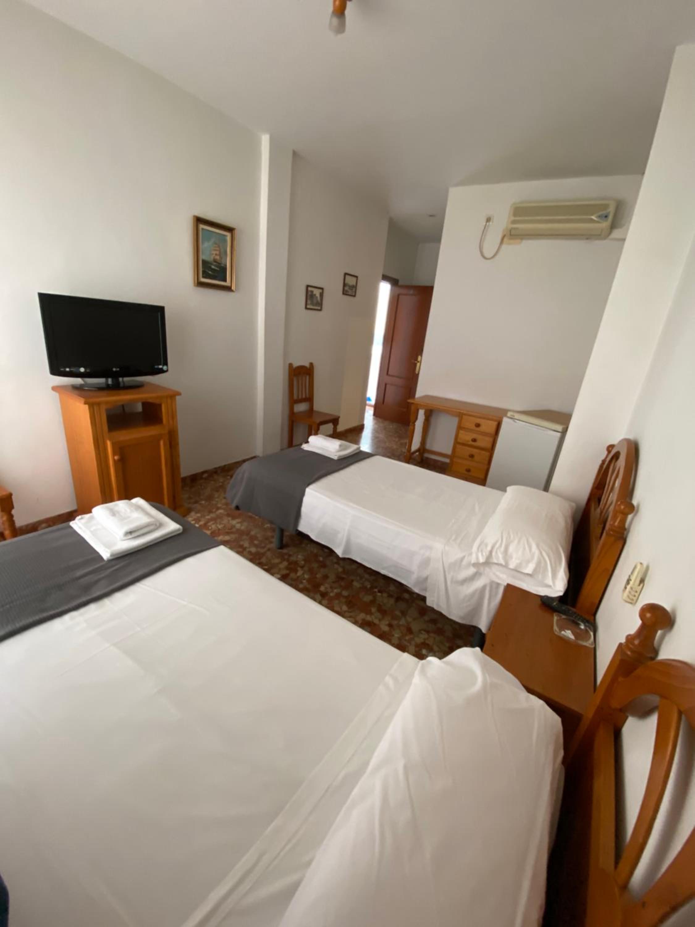Habitación Doble con Baño Privado