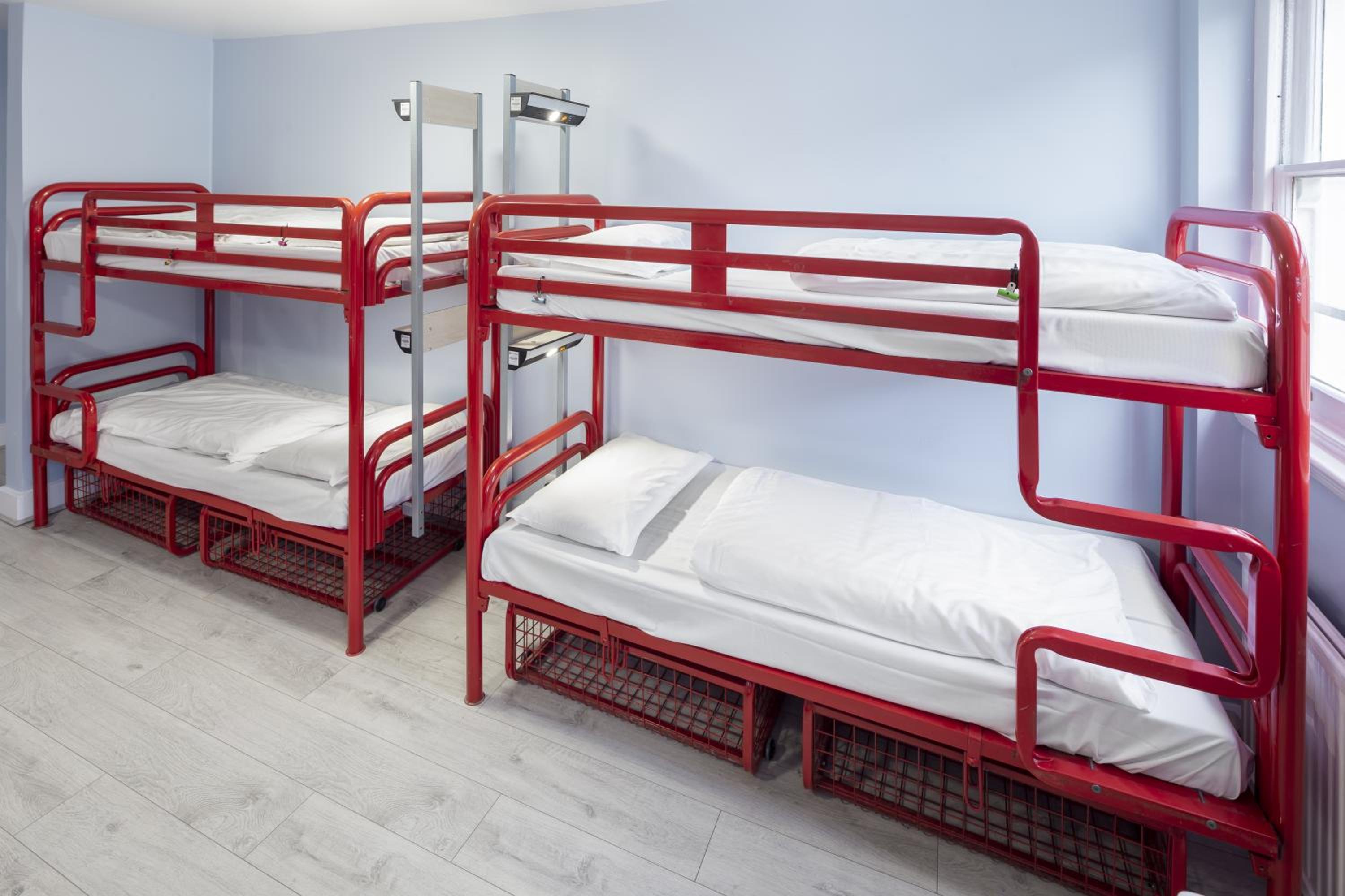 Bed in 8-Bed Mixed Dormitory Room Basic (18–40 years) photo 3
