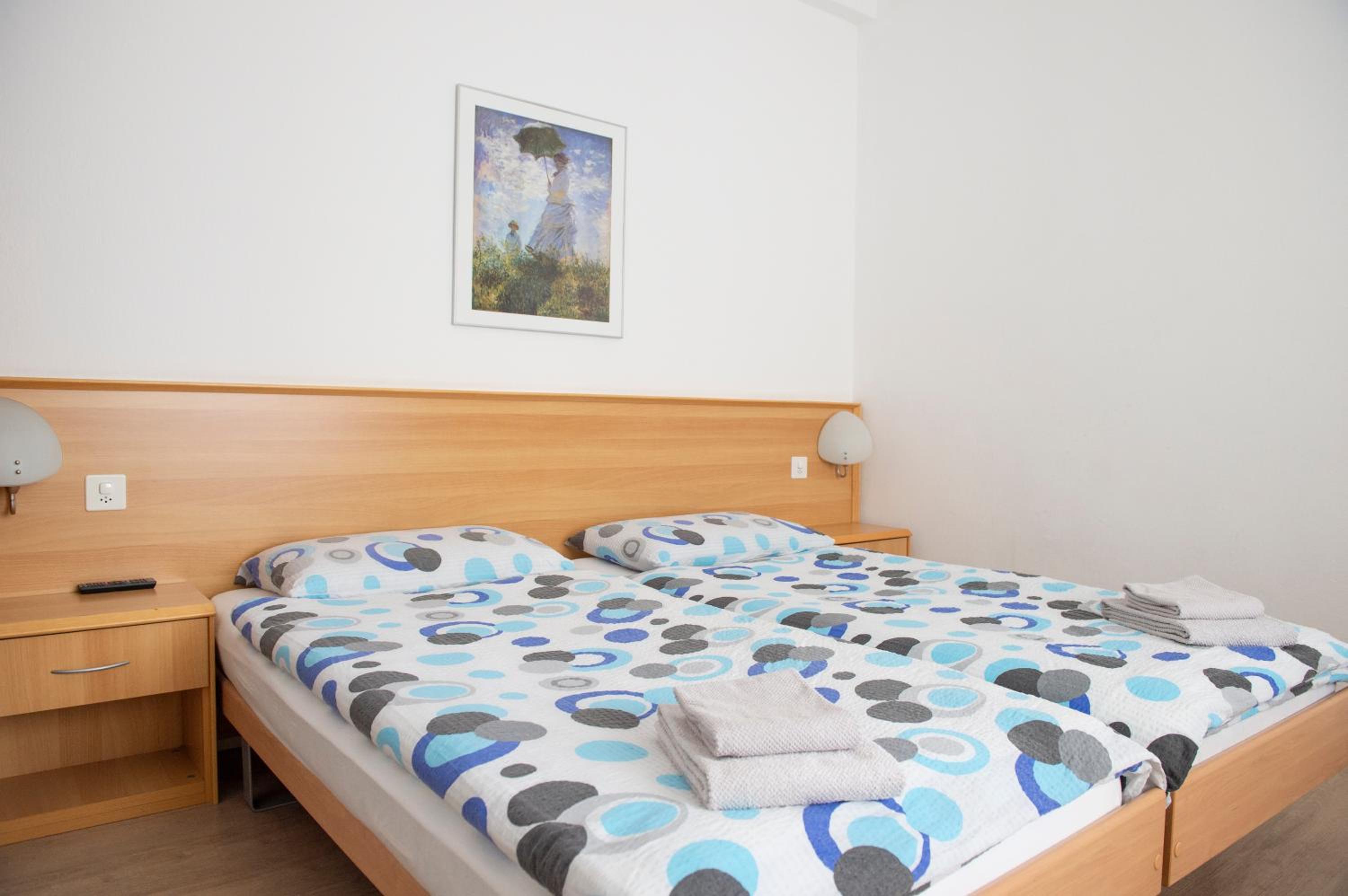 Double Room with Shared Bathroom photo 1