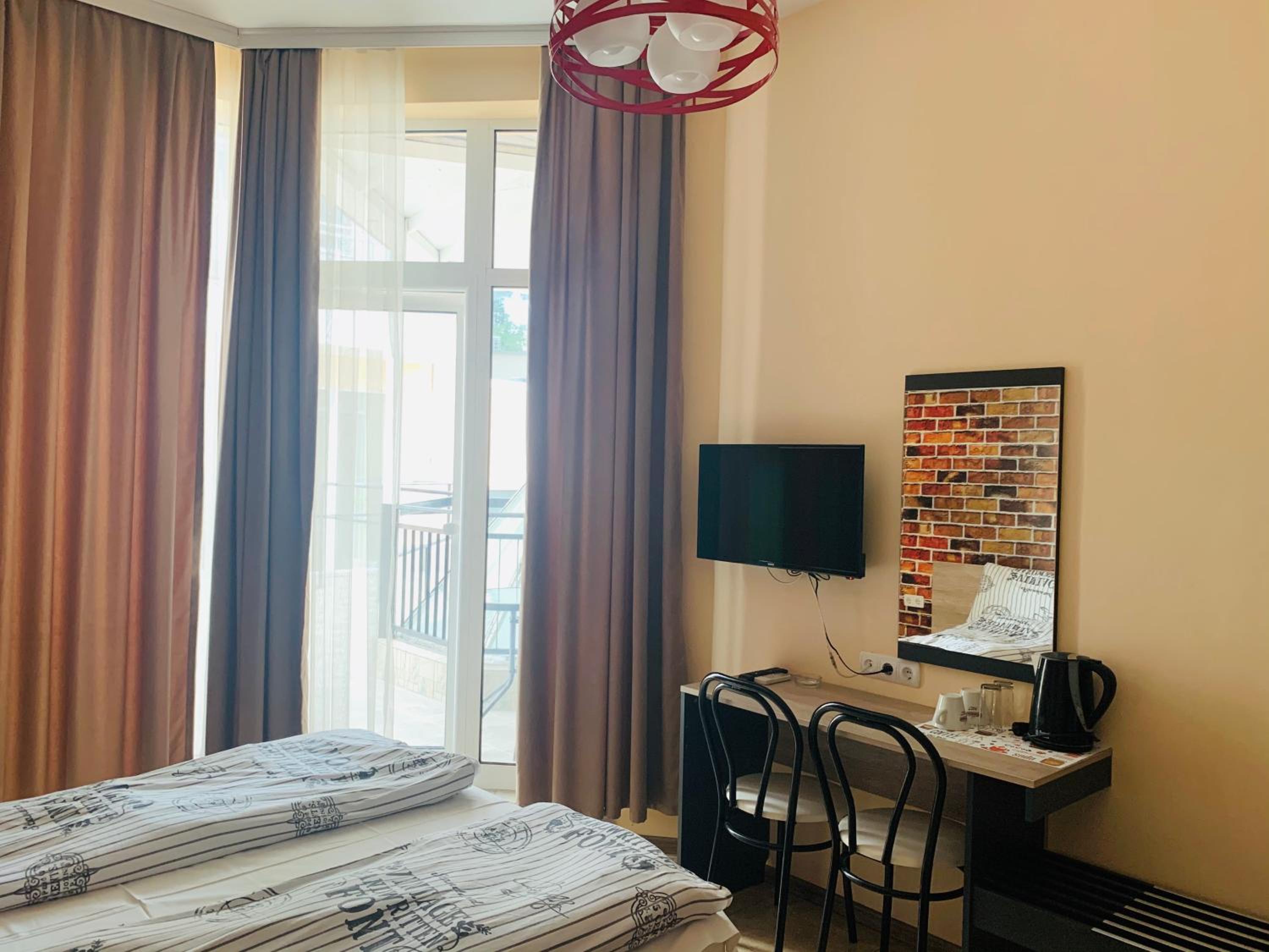 Double Room with Balcony photo 2
