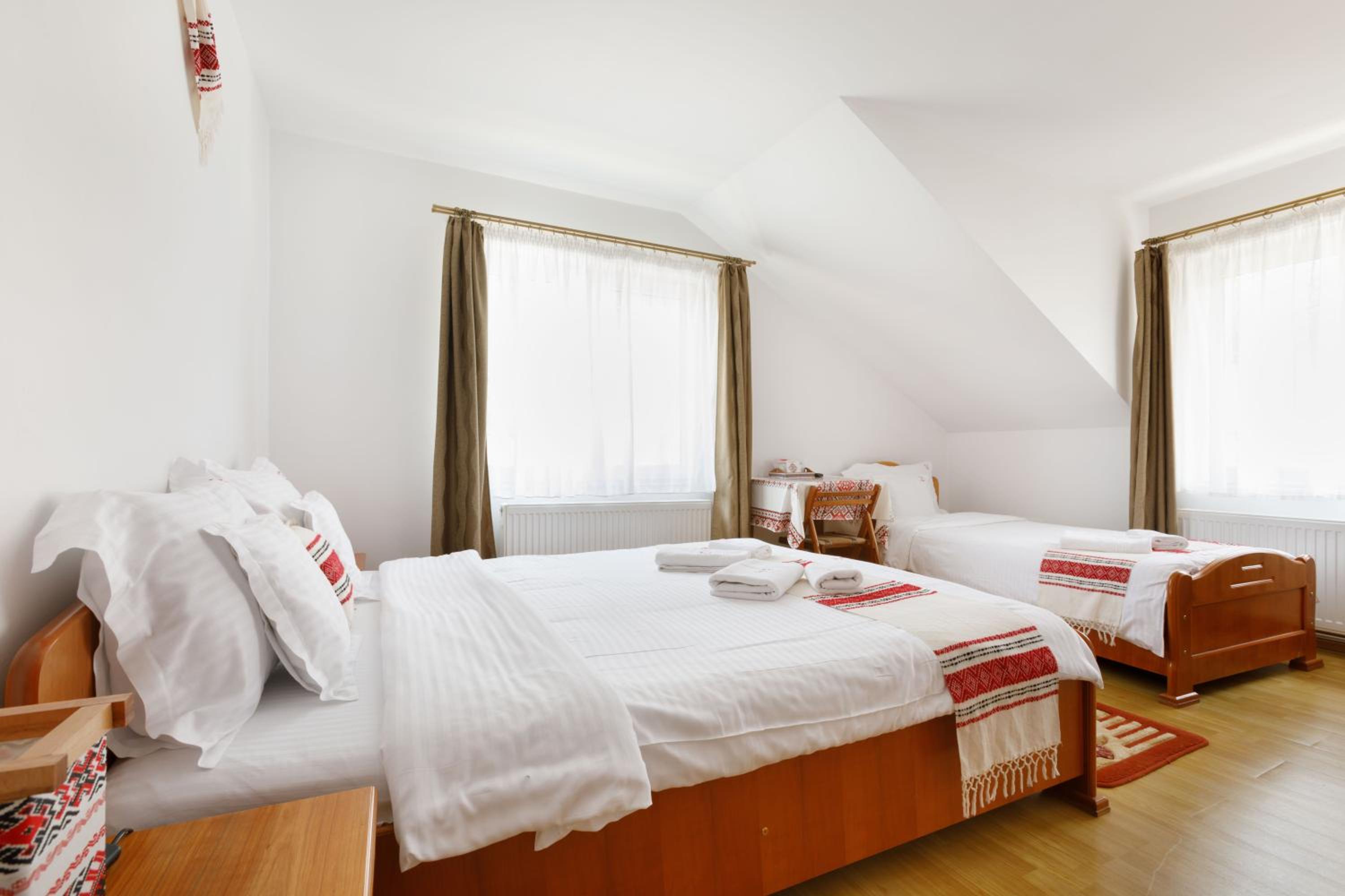 Triple Room with Private Bathroom
