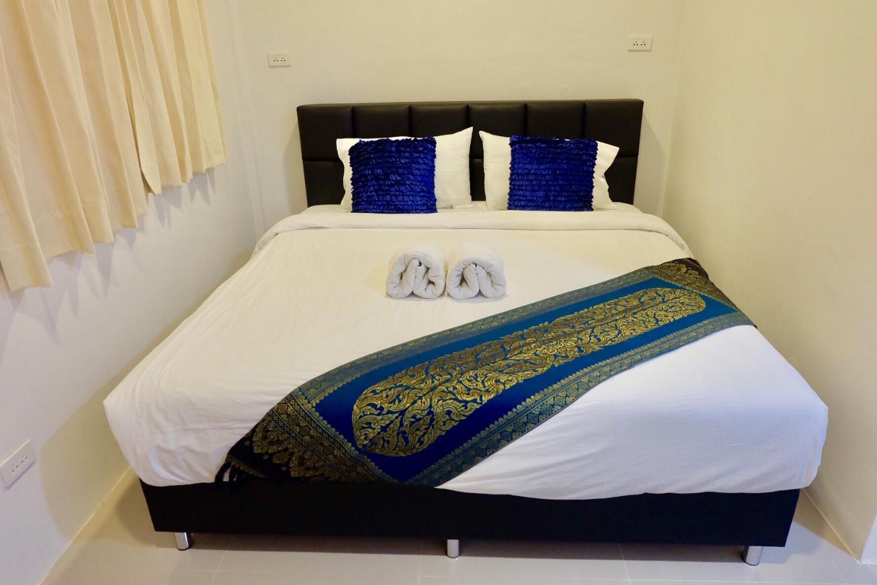 Double Room with Private Bathroom - Photo 3