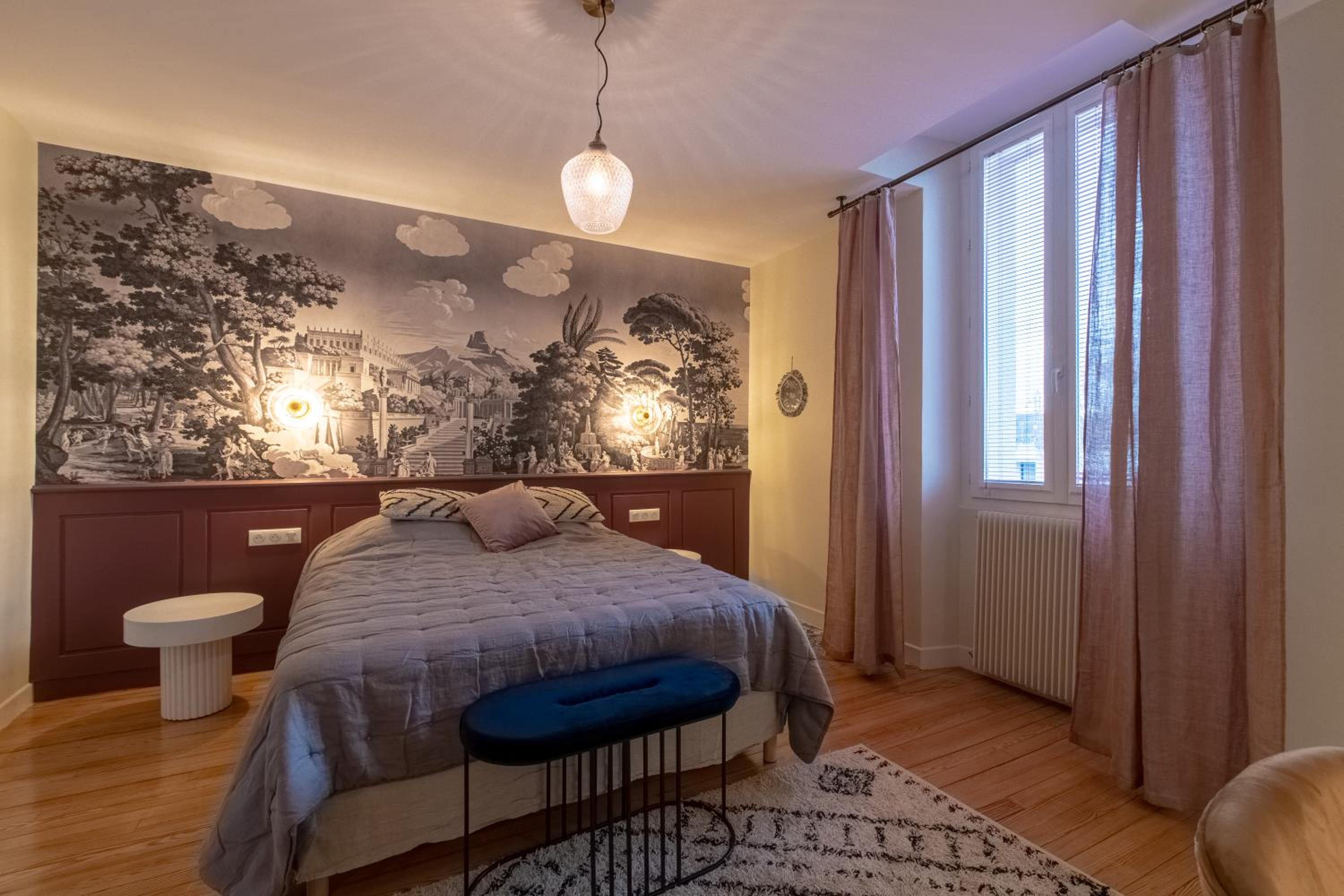 Deluxe Double Room with Bath photo 3