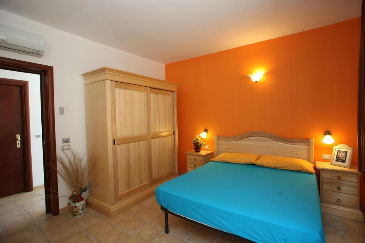 Double Room - Photo 2