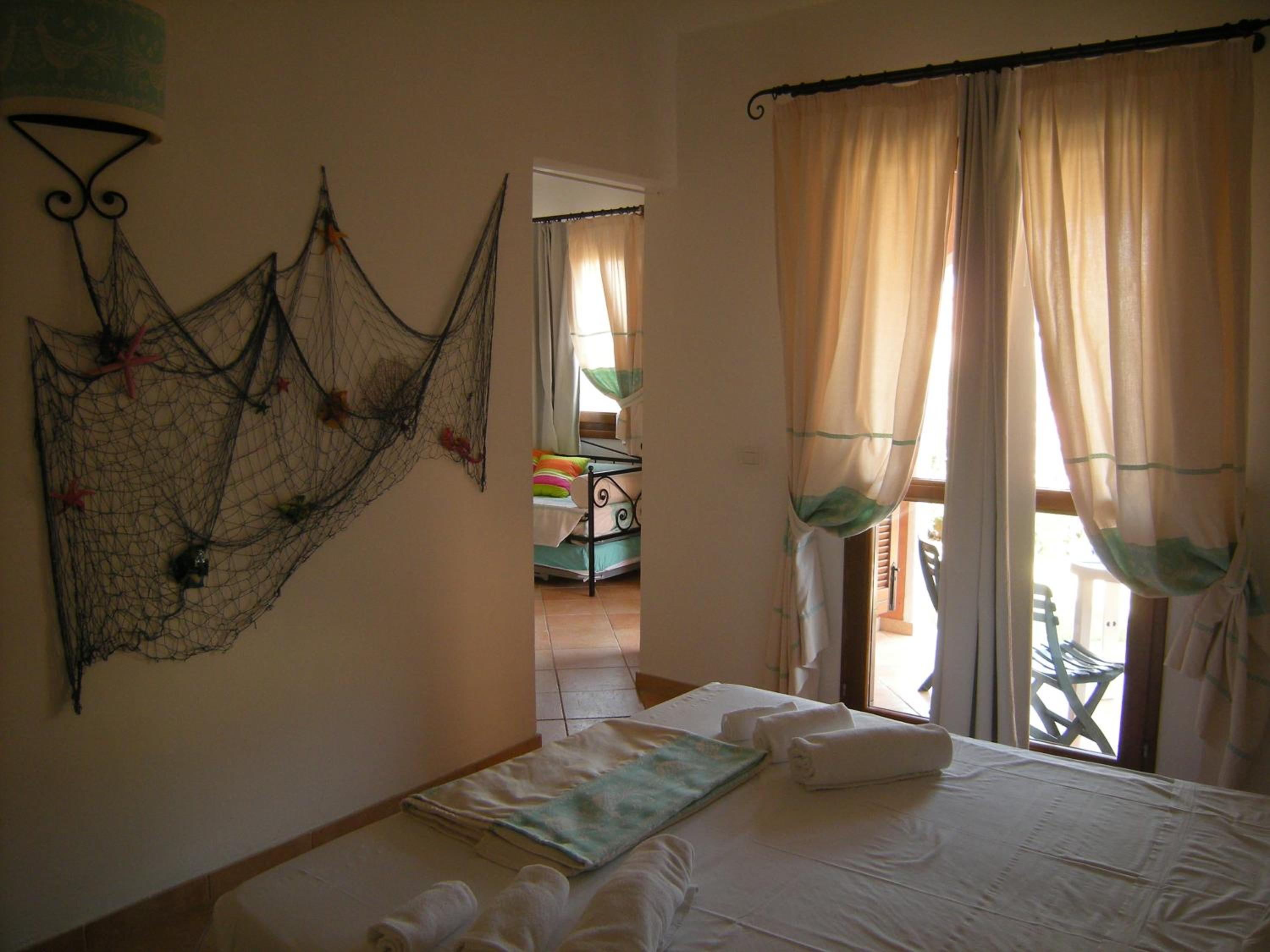 Two-Bedroom Apartment with Private Garden photo 3
