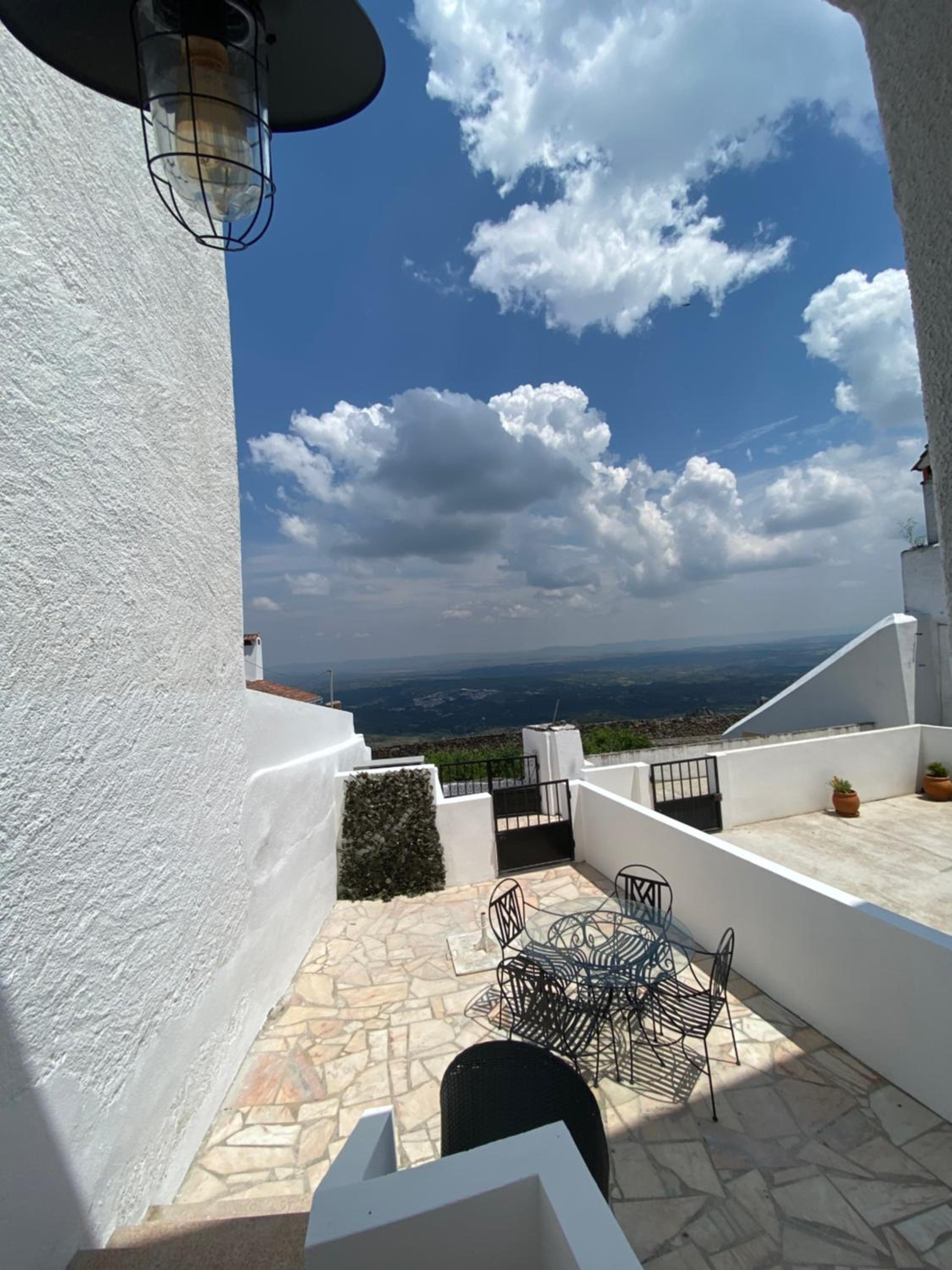 Family Room with Terrace - Photo 2