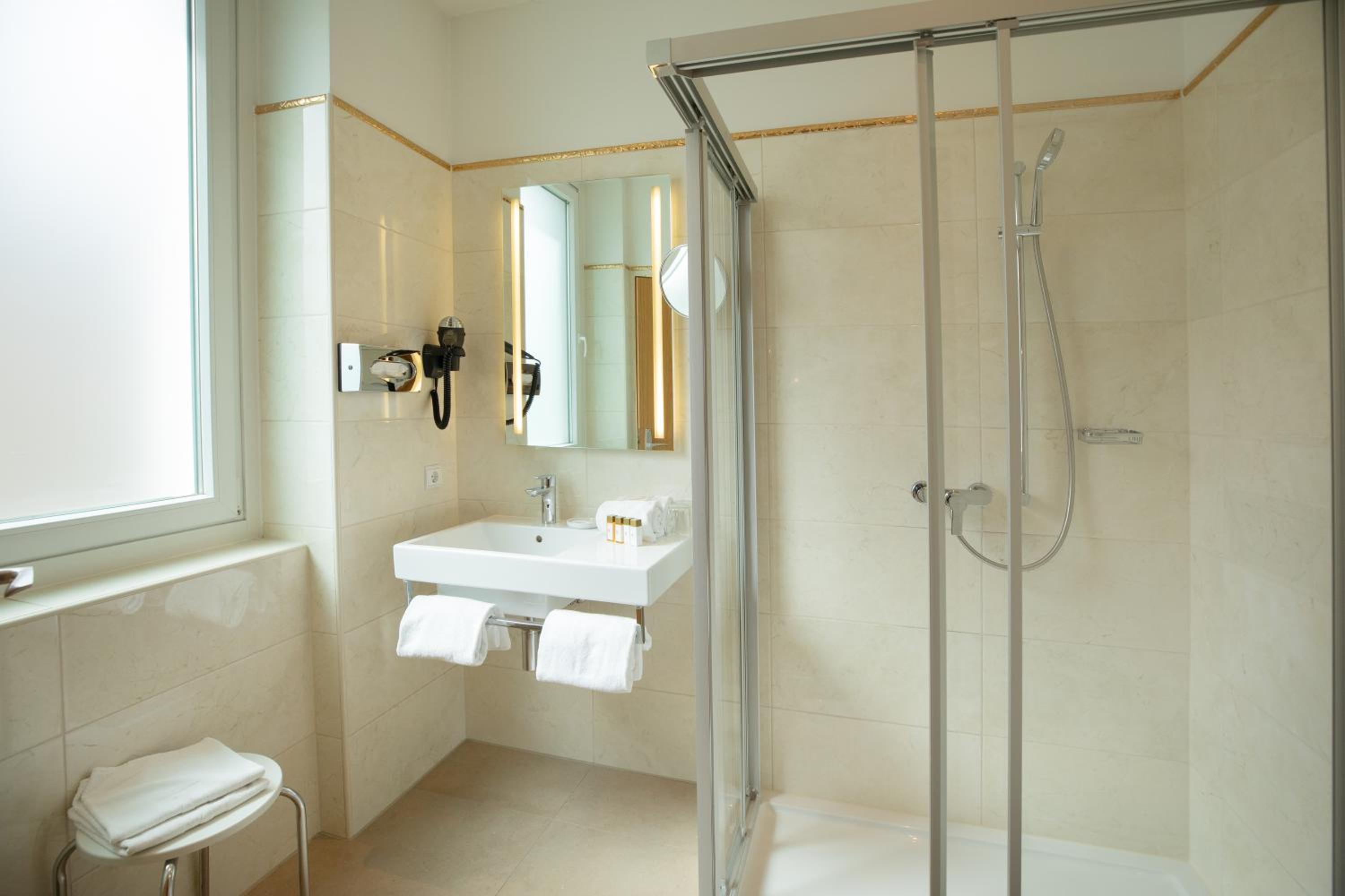 Classic Double Room - Photo 3