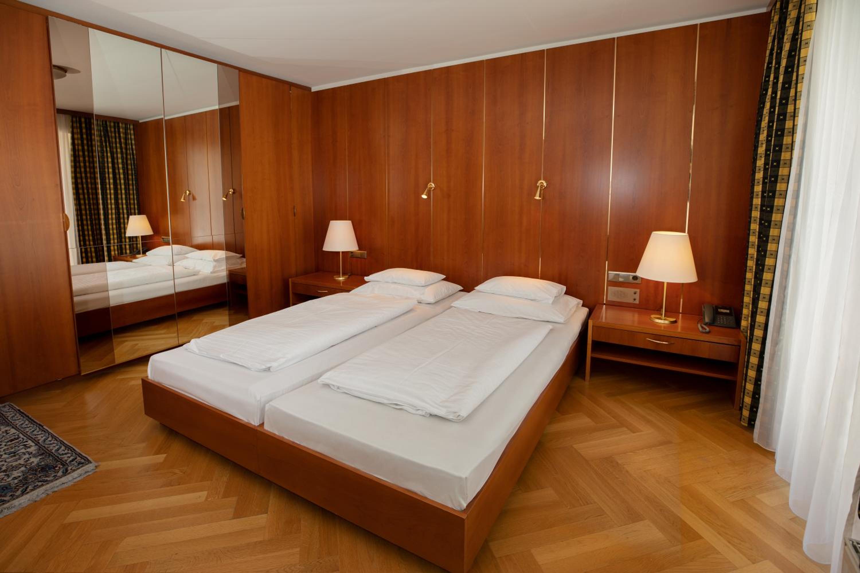 One-Bedroom Apartment - Photo 10