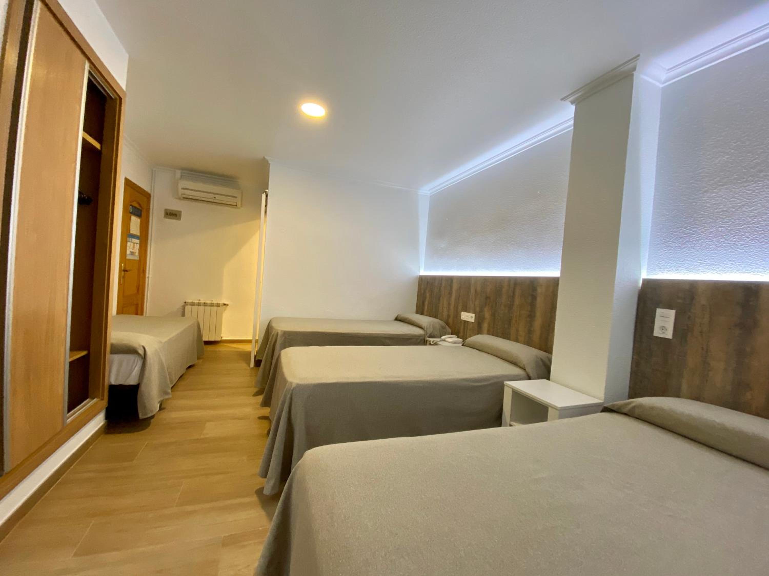 Habitación Triple + 1 extra
