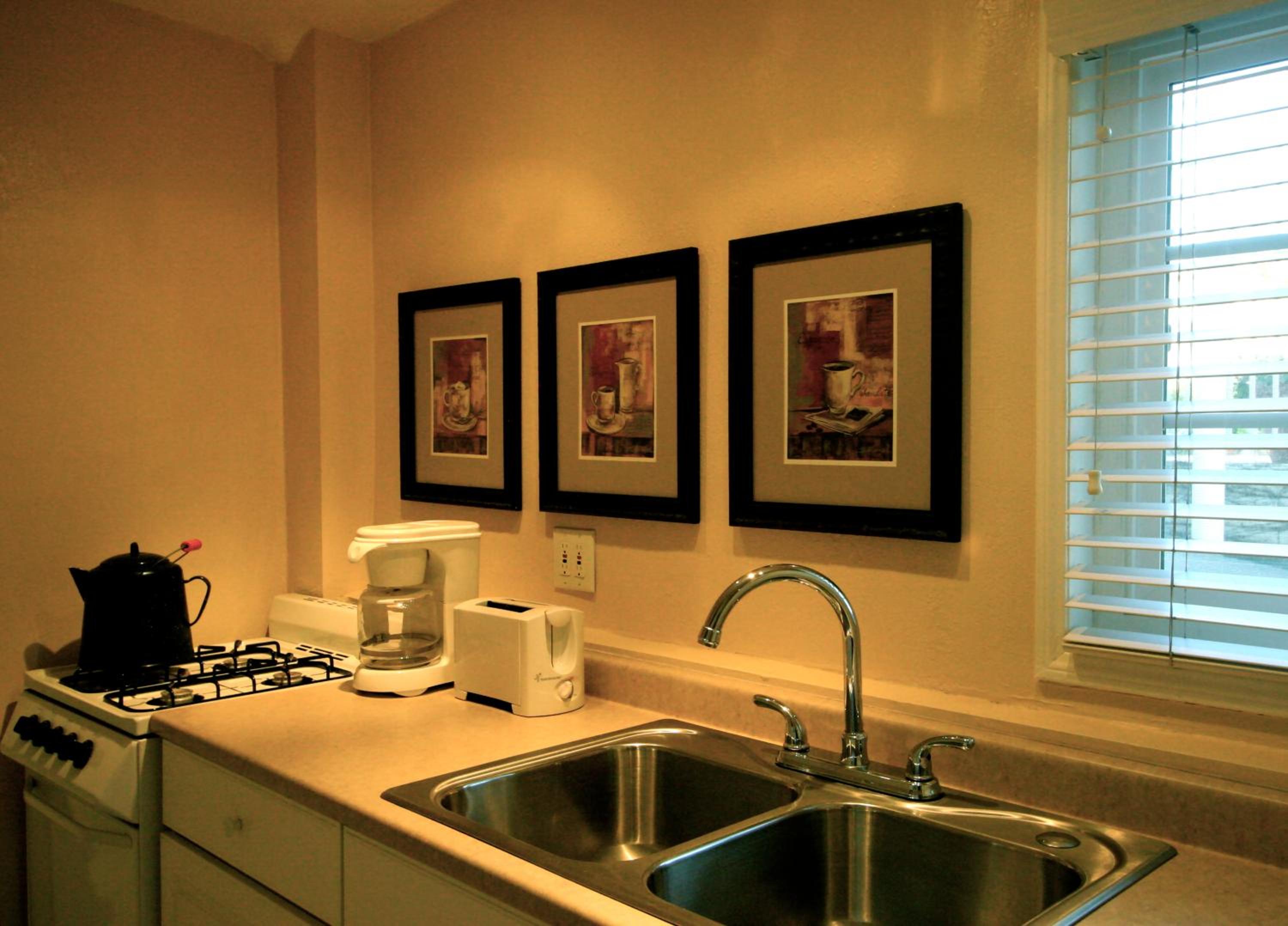 Double Room with Two Double Beds with Kitchenette - Photo 3