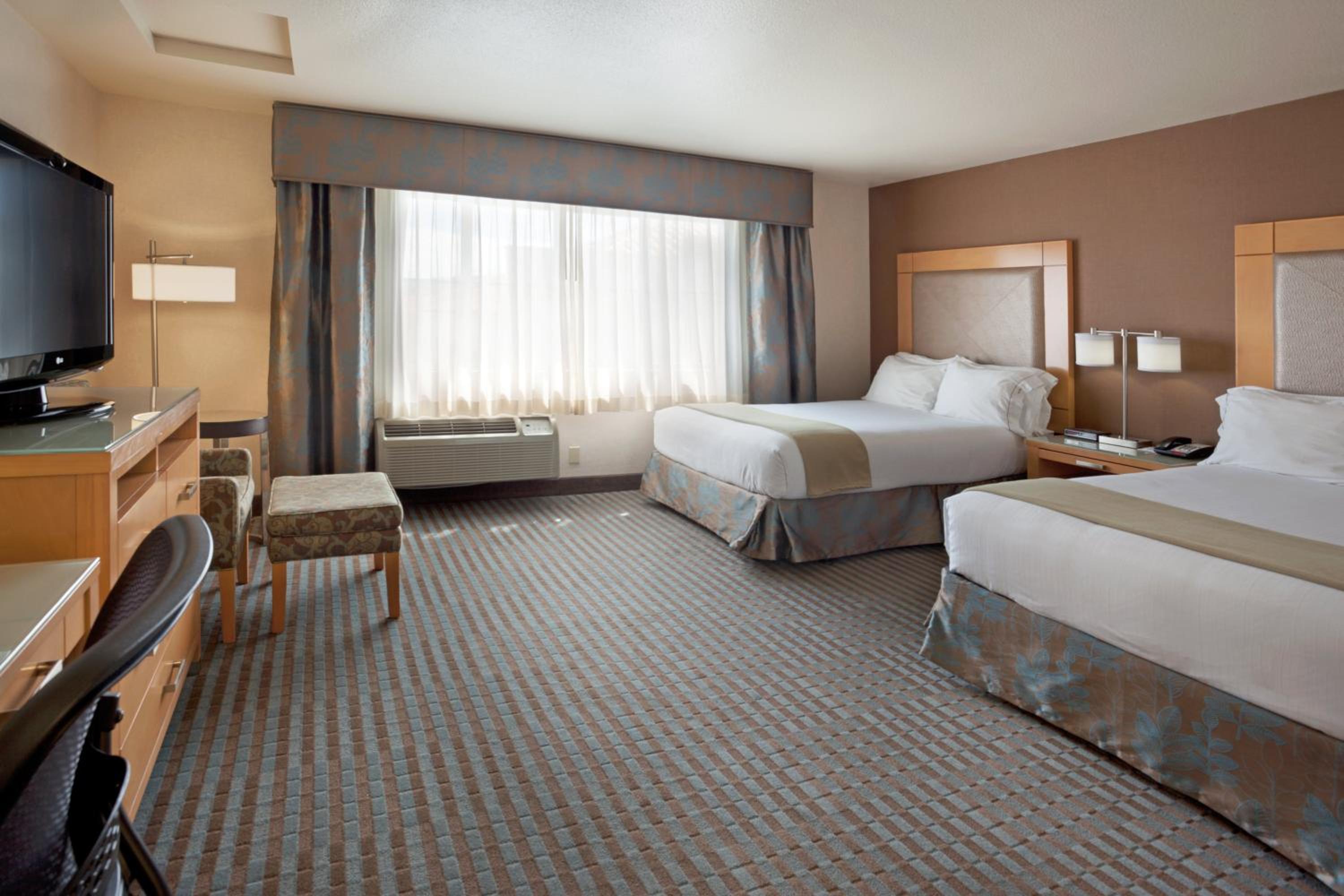Double Room with Two Double Beds - Disability Access - Photo 1