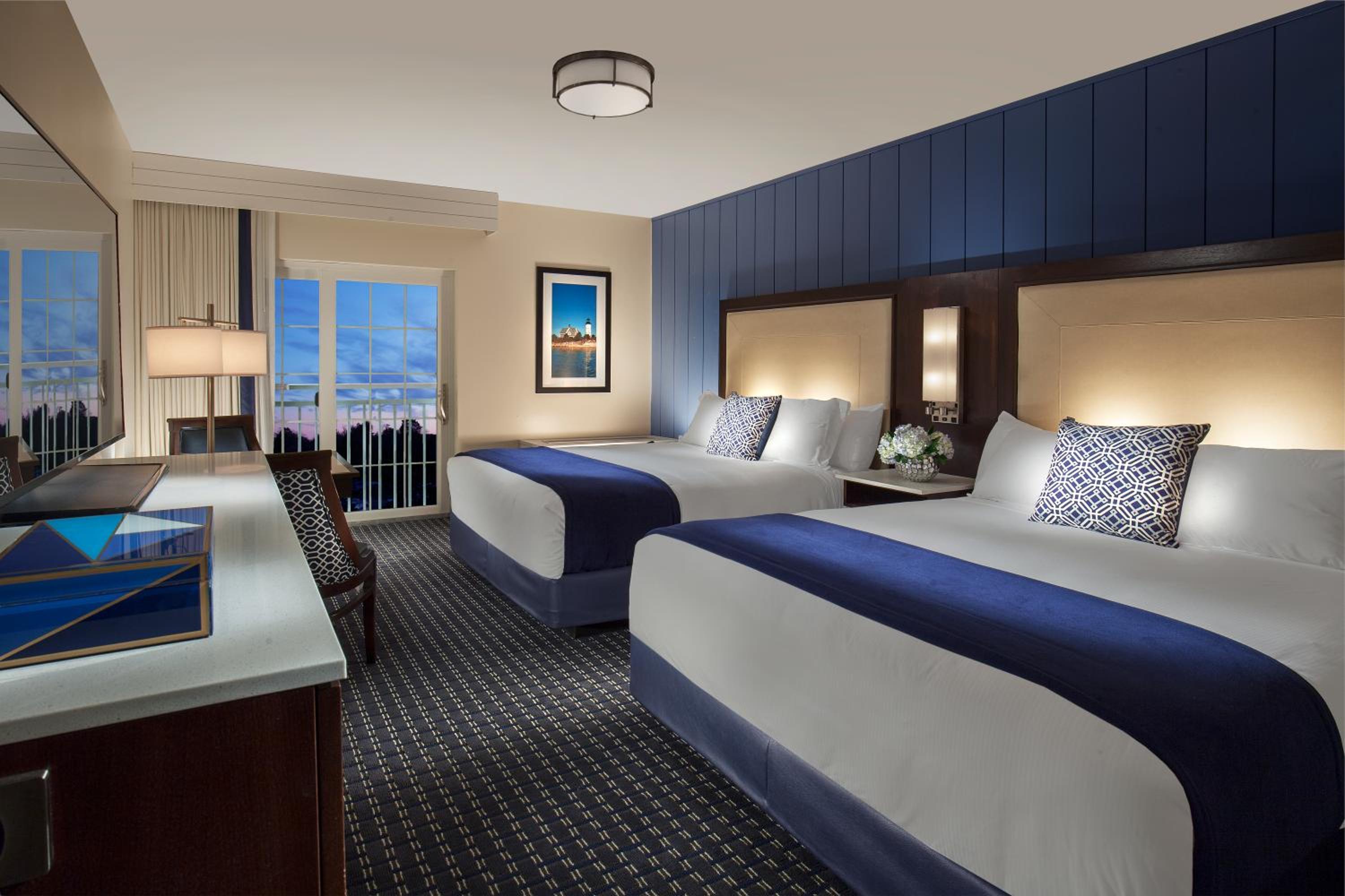 Deluxe Queen Room - Photo 1