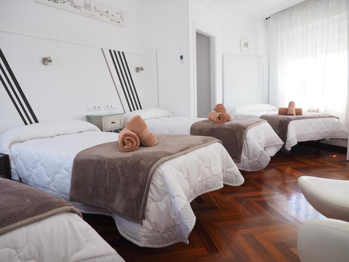 Triple Room with Private Bathroom photo 1