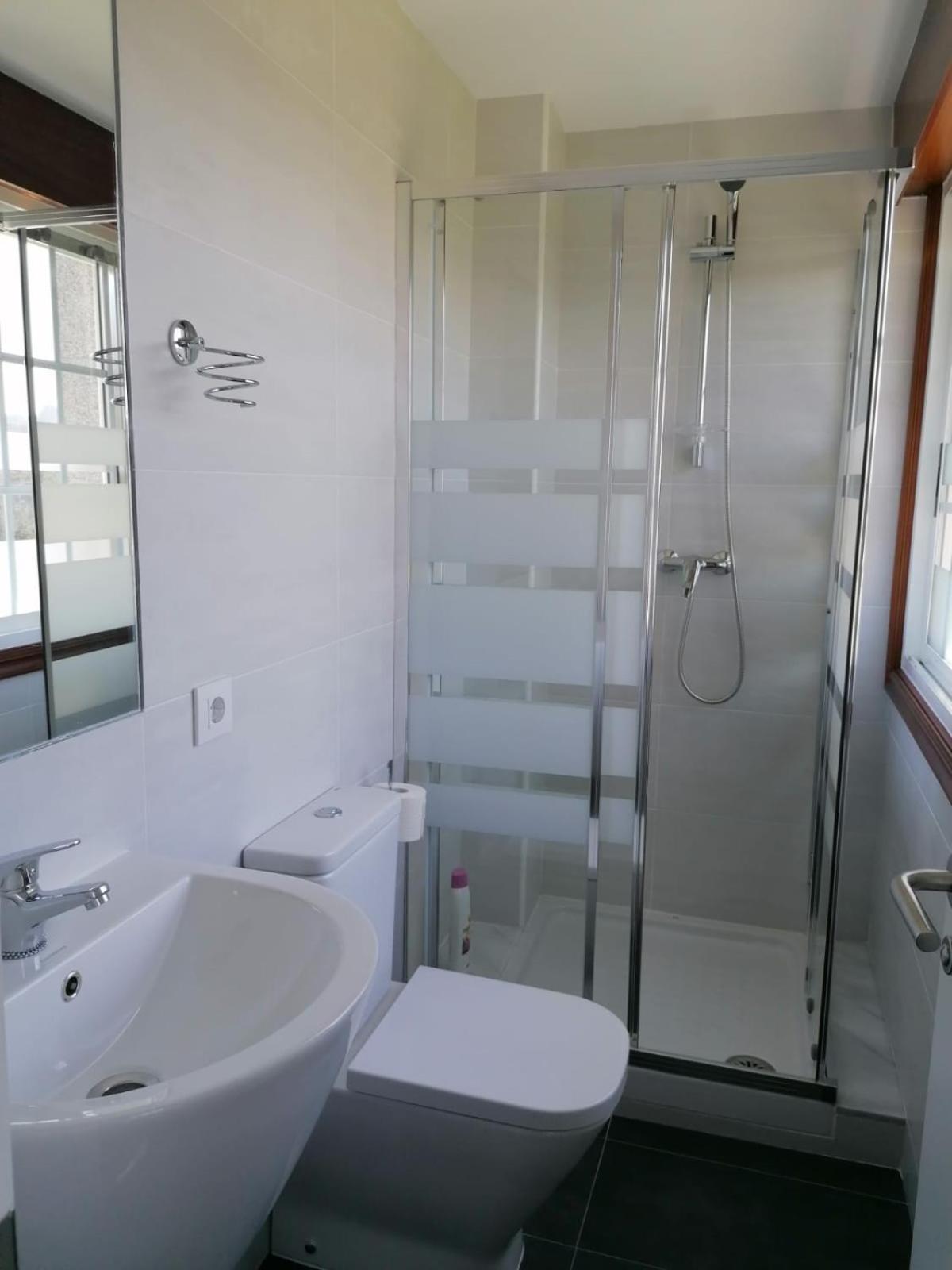Single Room with Private Bathroom photo 1