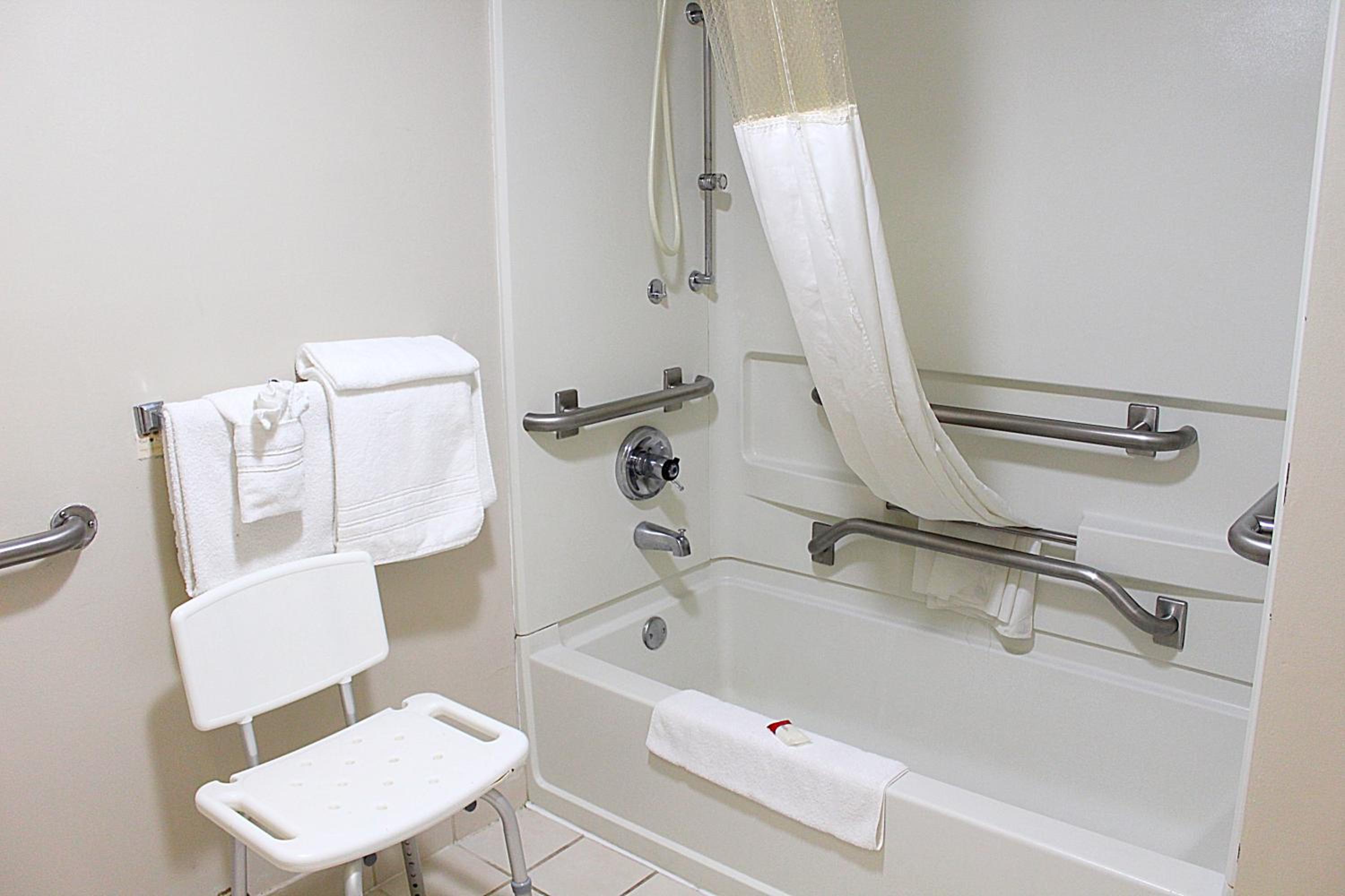 Deluxe Double Room - Disability Access/Non-Smoking - Photo 2