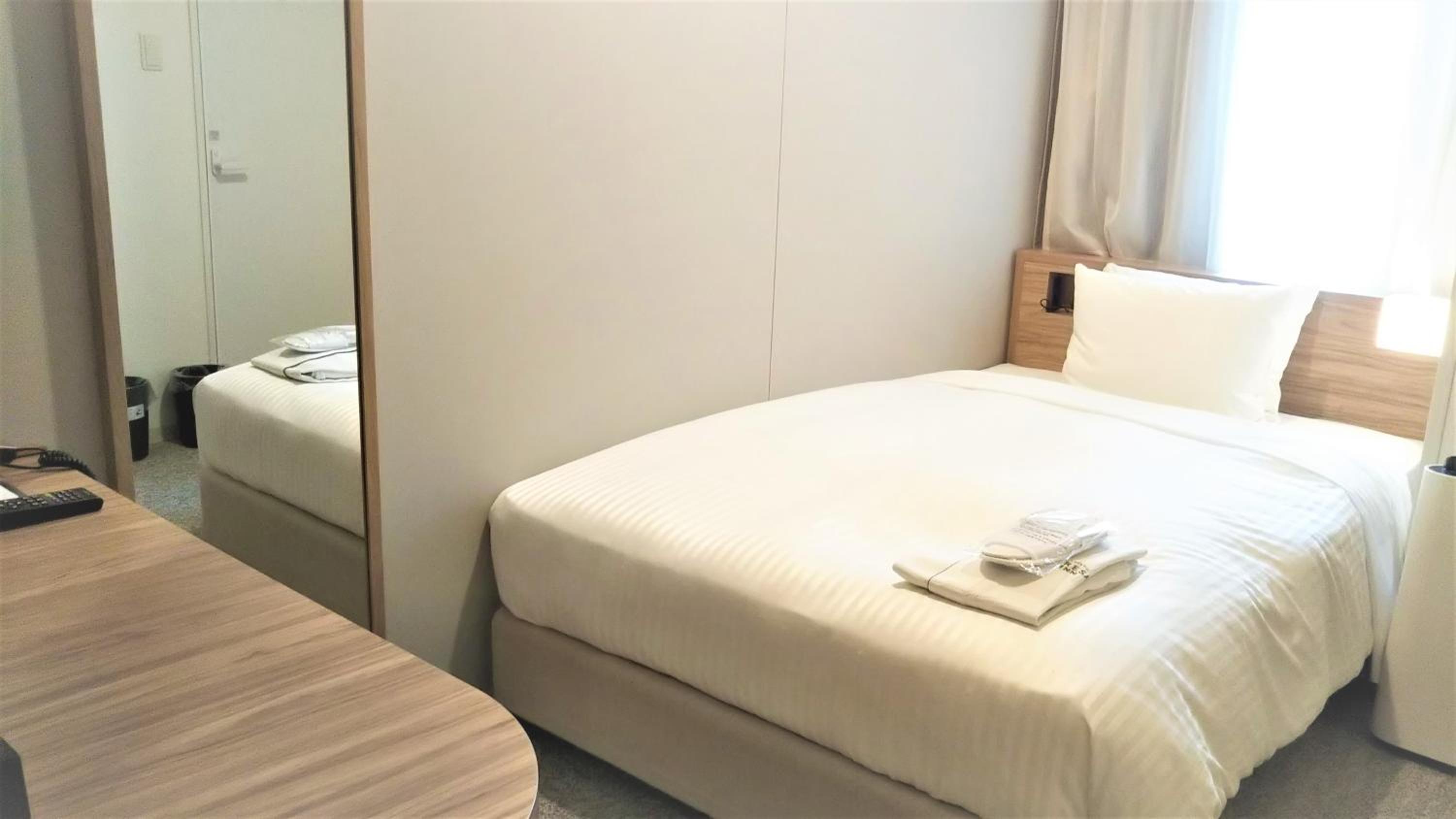 Single Room - Smoking