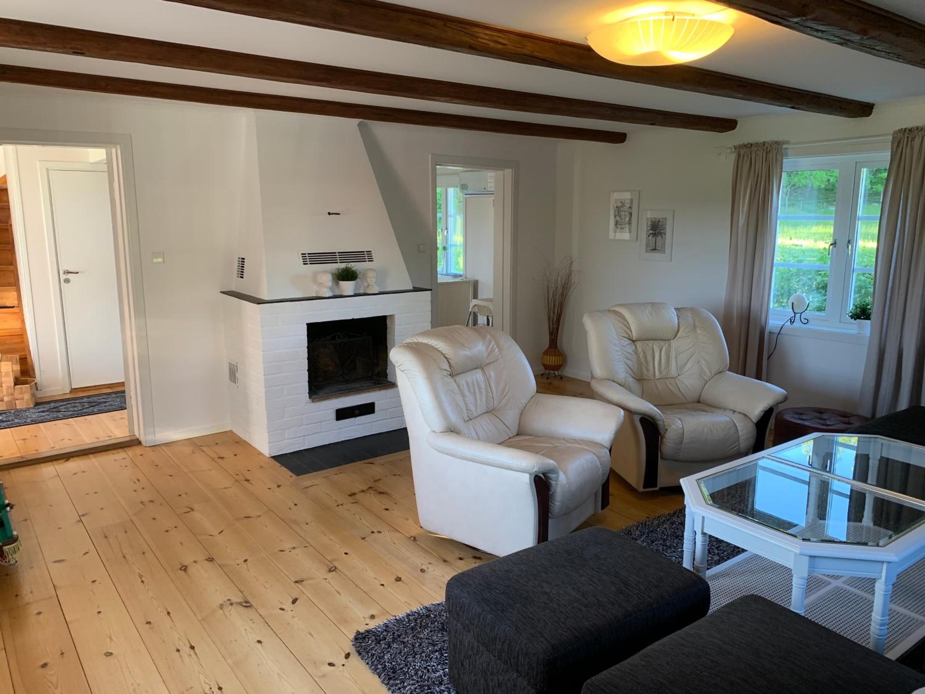 Large Two-Bedroom House photo 1