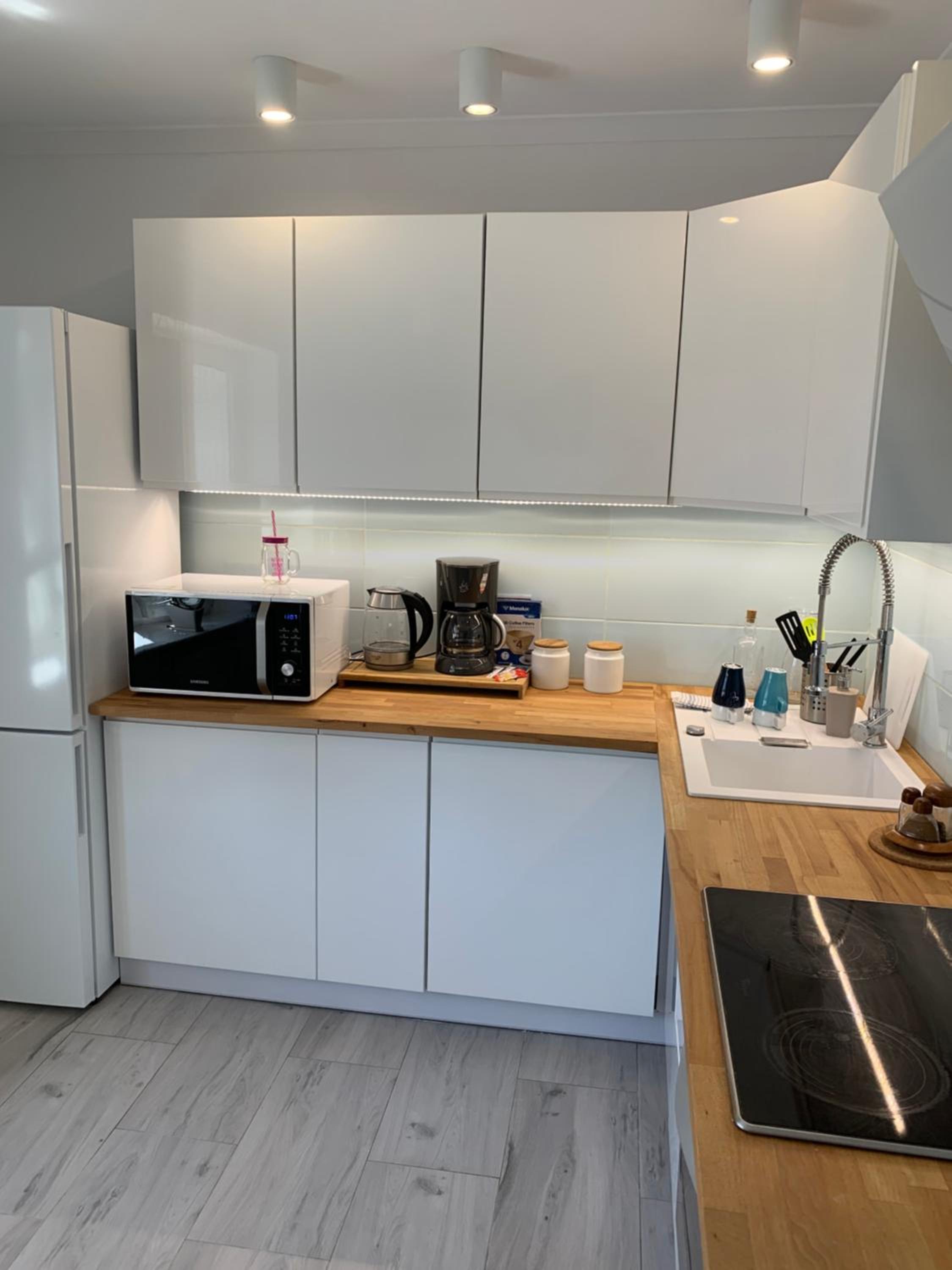 One-Bedroom Apartment - Photo 8