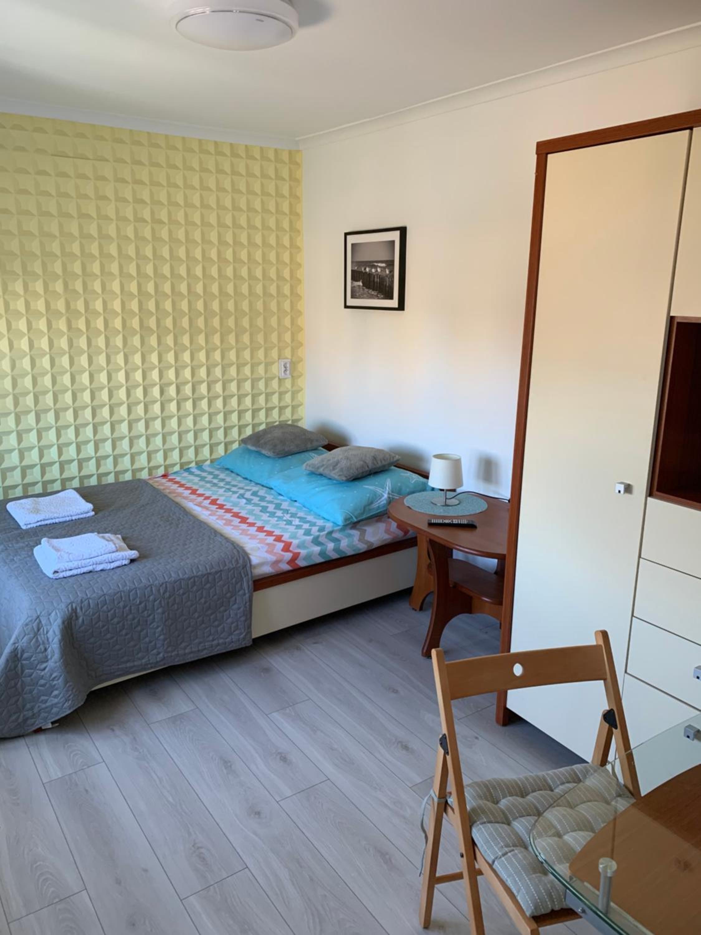 Two-Bedroom Apartment - Photo 2