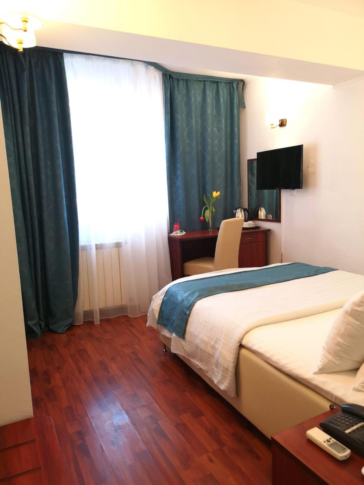 Economy Double Room - Photo 1