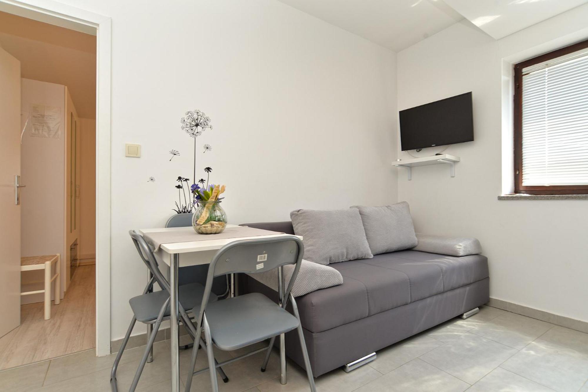 Apartment photo 1